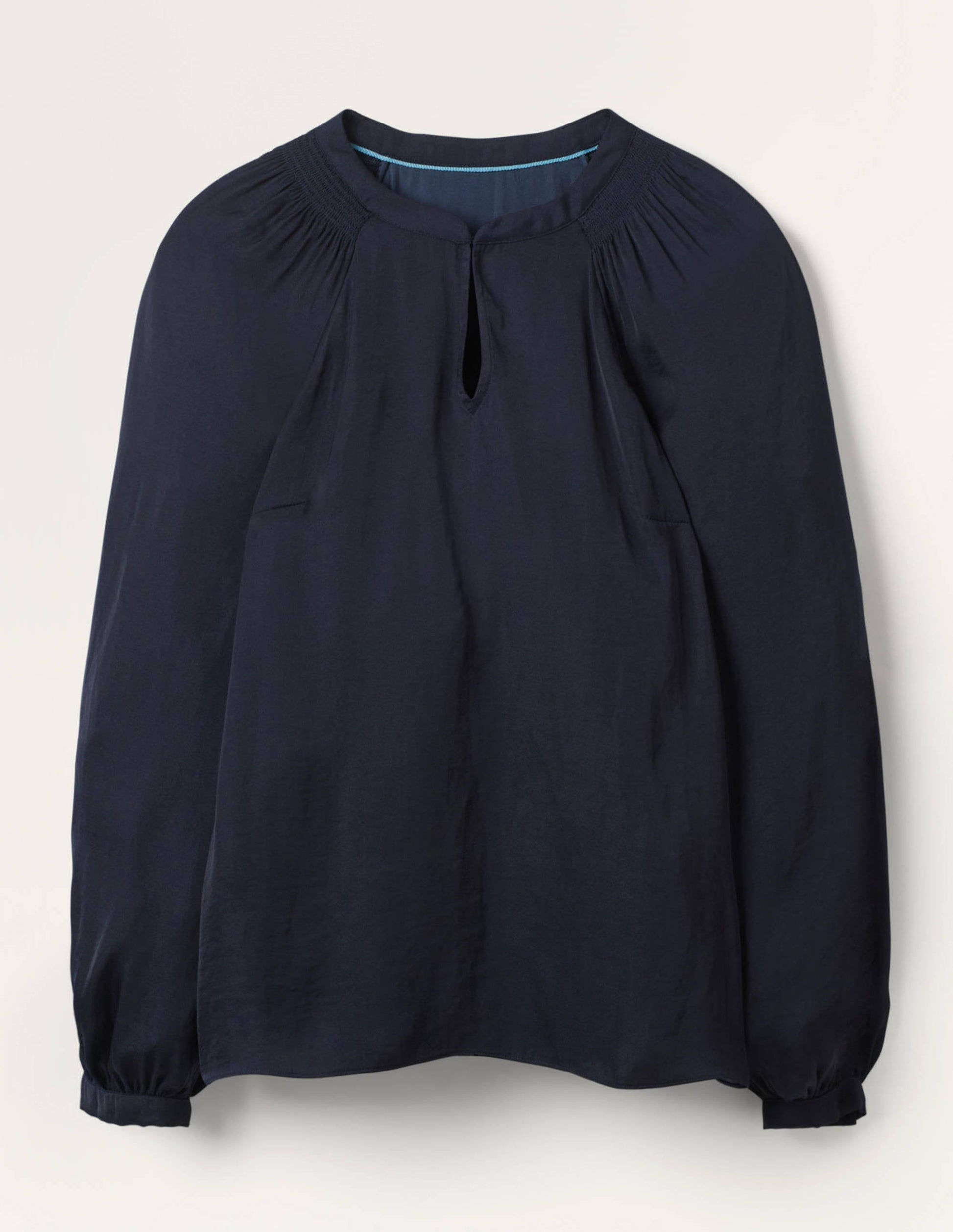 Kitty Bluse mit gesmoktem Ausschnitt-Marineblau-4