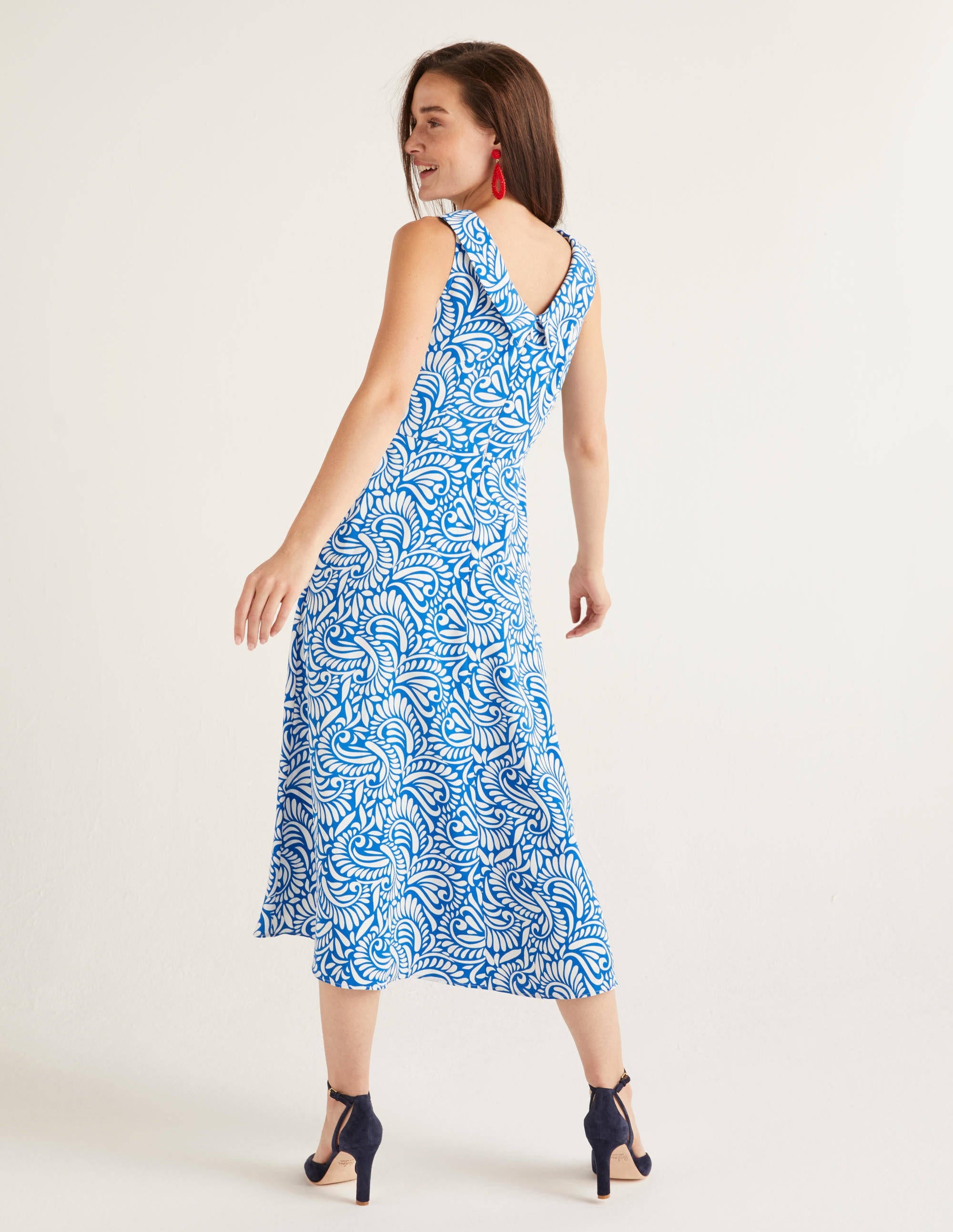Clarissa Midikleid-Kräftiges Blau, Geschwungenes Farnmuster - Image 3