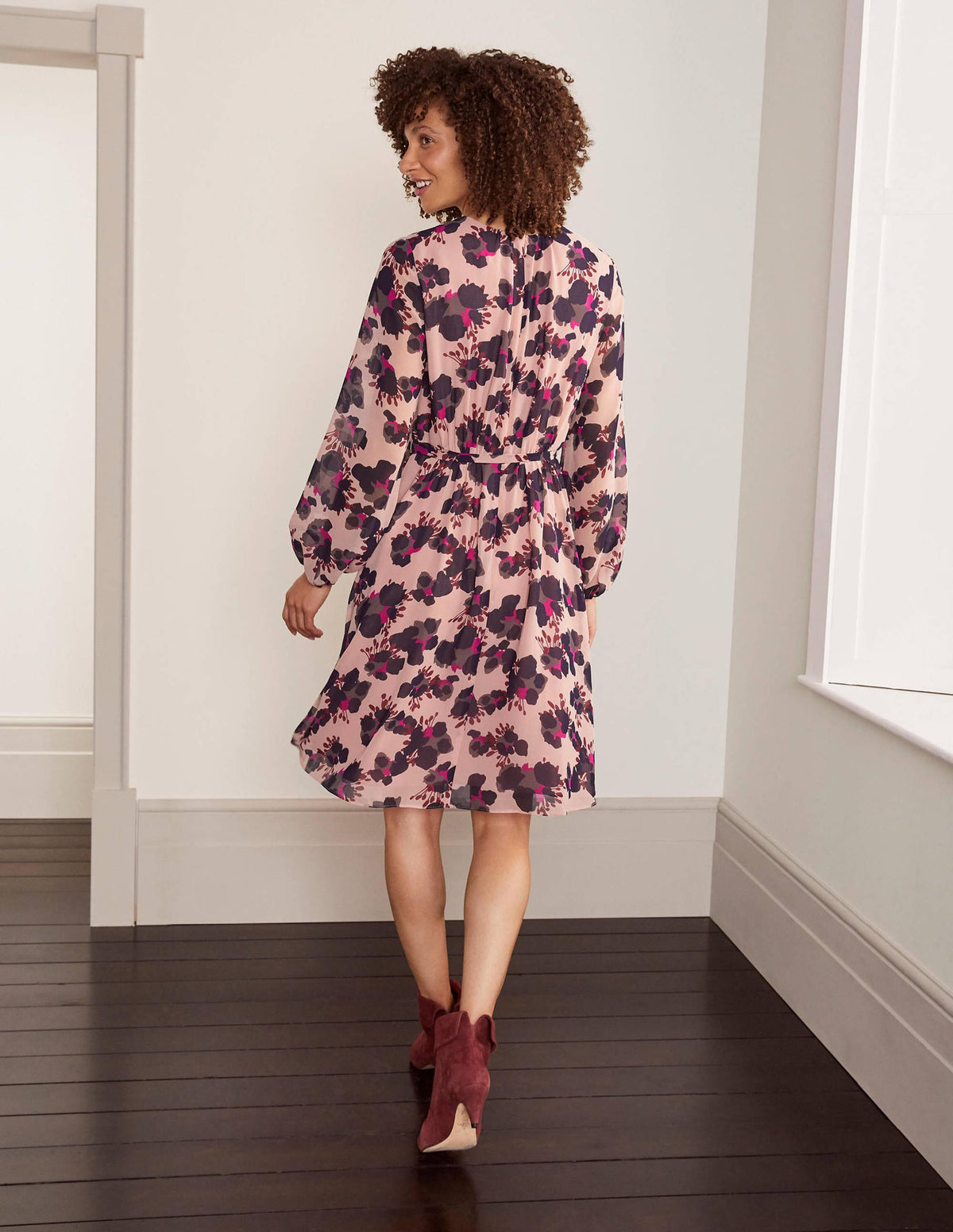 Dorothy Kleid-Milchshake, Wildes Blumenmuster - Image 2