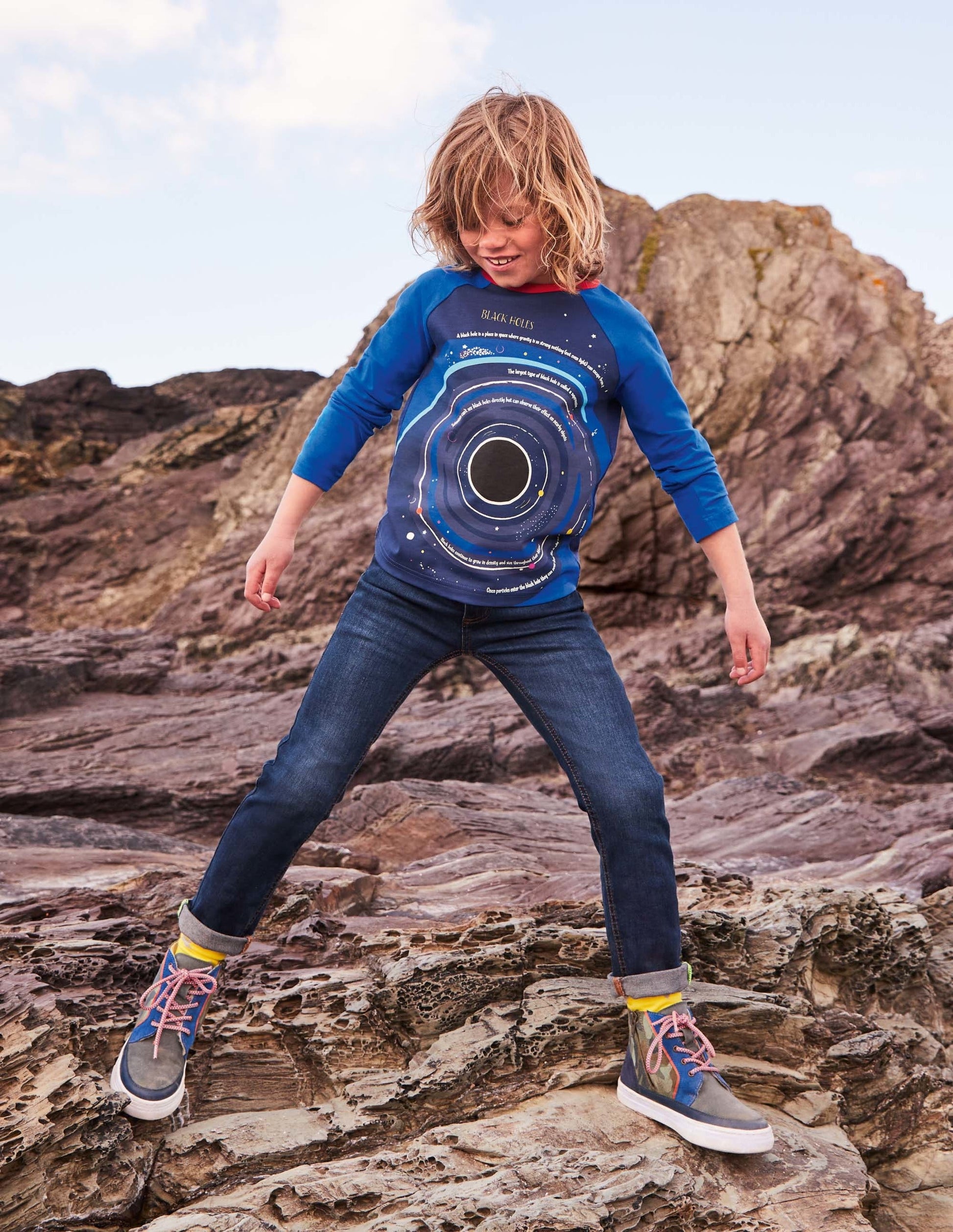 Glowing Space Raglan T-shirt-Starboard Blue/Navy Black Hole-5