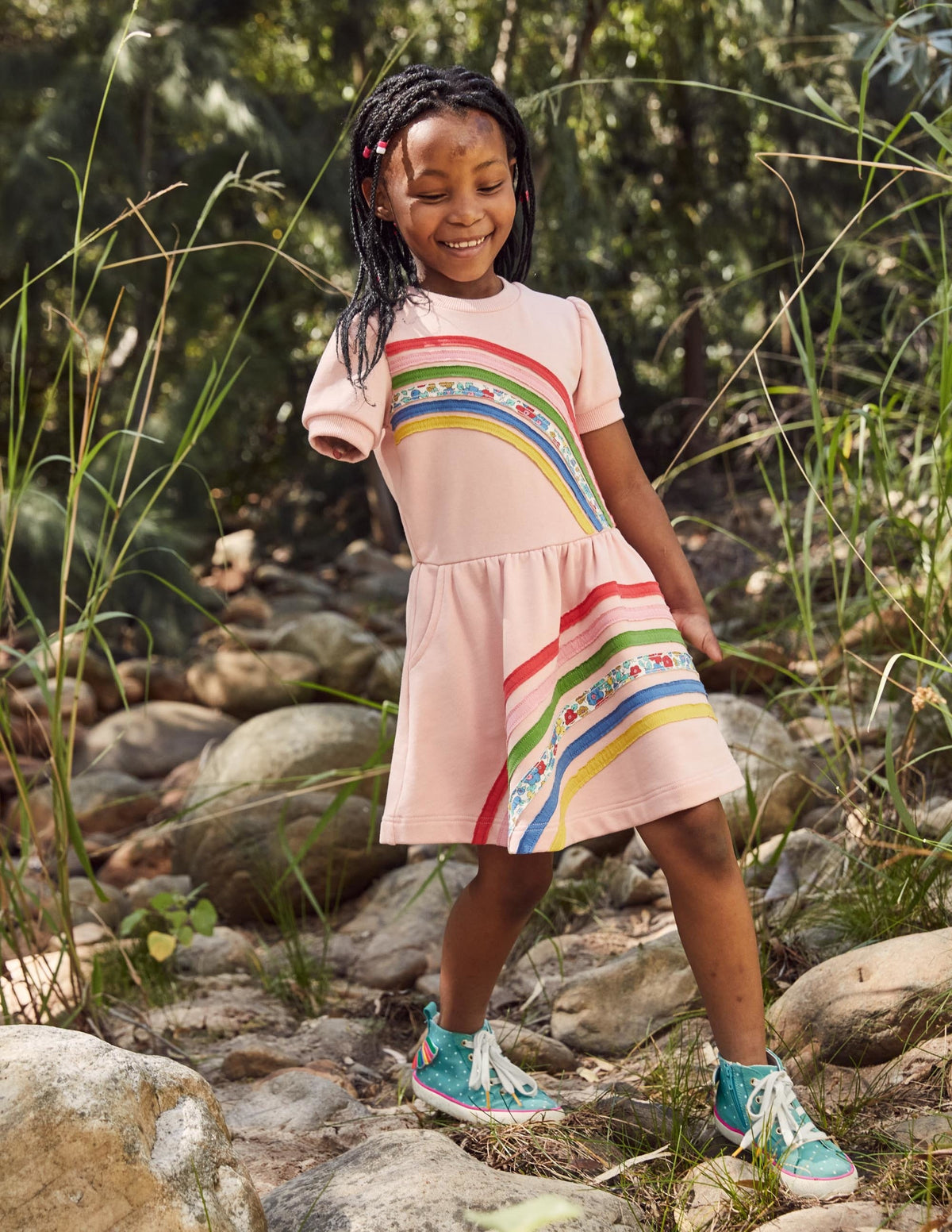 Sweatshirt-Kleid mit Regenbogenmotiv-Delfinrosa, Regenbogen - Image 4