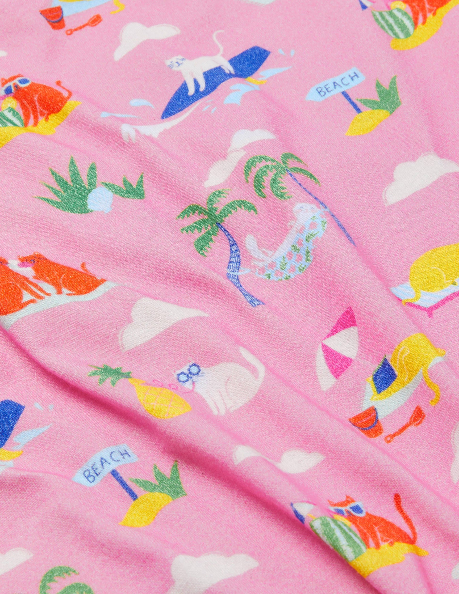 T-shirt noué sur le devant-Chats en vacances rose fleur de prunier-3