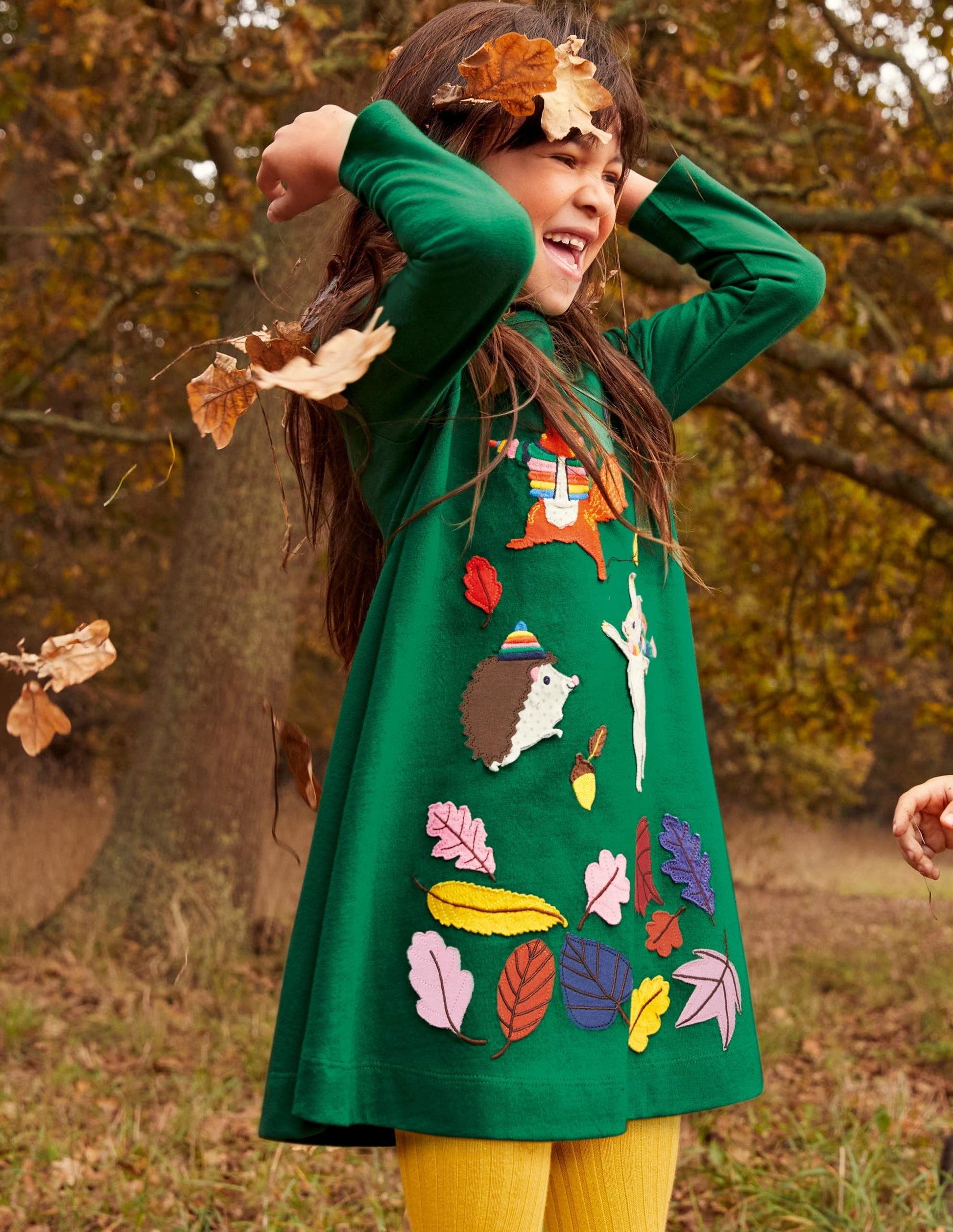 Jerseykleid mit großer Applikation-Waldgrün, Tiere-4