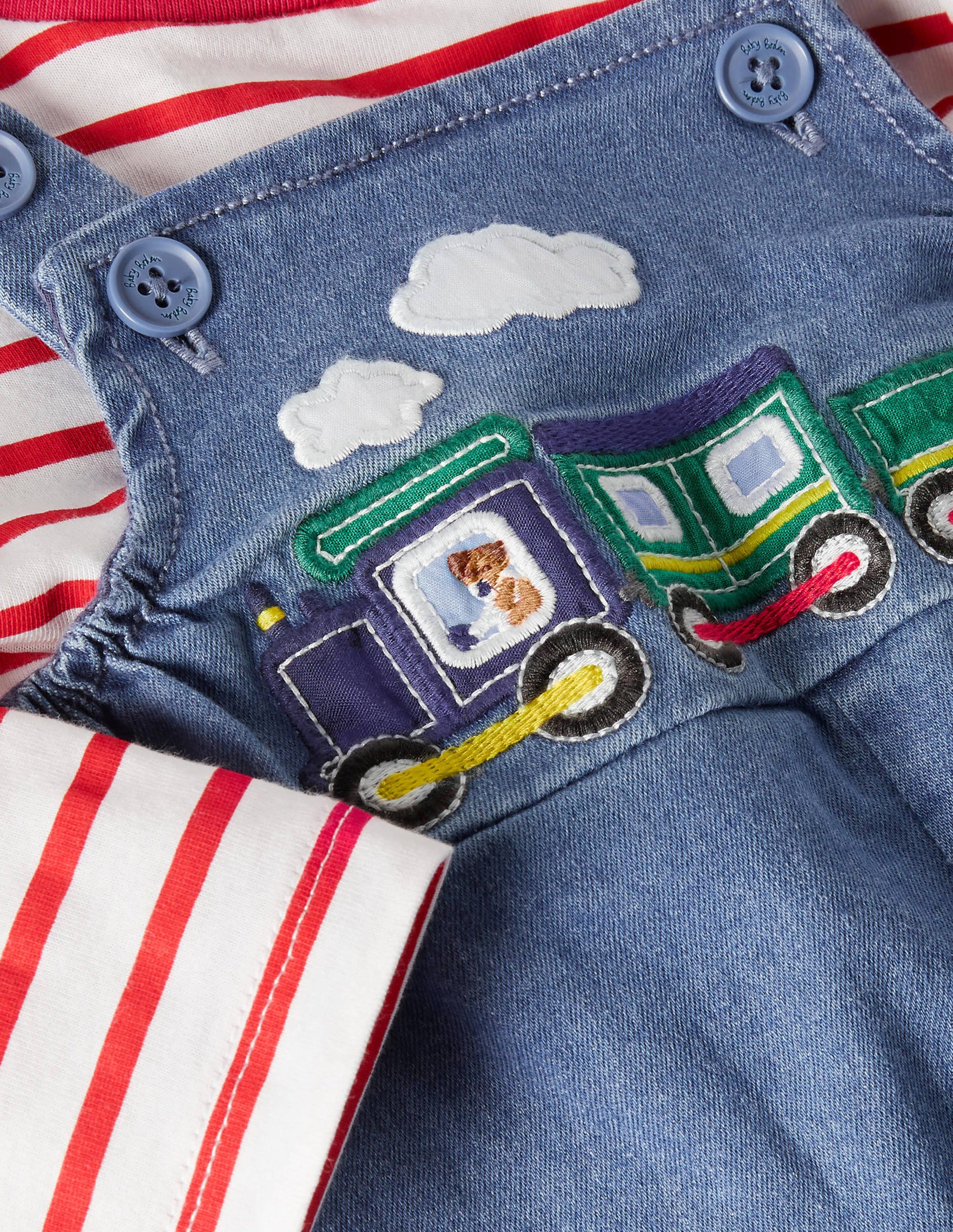 Fröhliches Latzhosen-Set-Chambray-Denim, Züge - Image 3