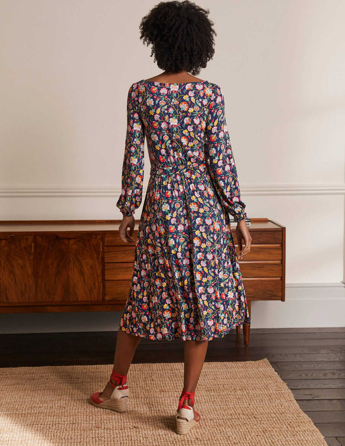 Evelyn Jersey-Midikleid-Französisches Navy, Üppige Blumen-3