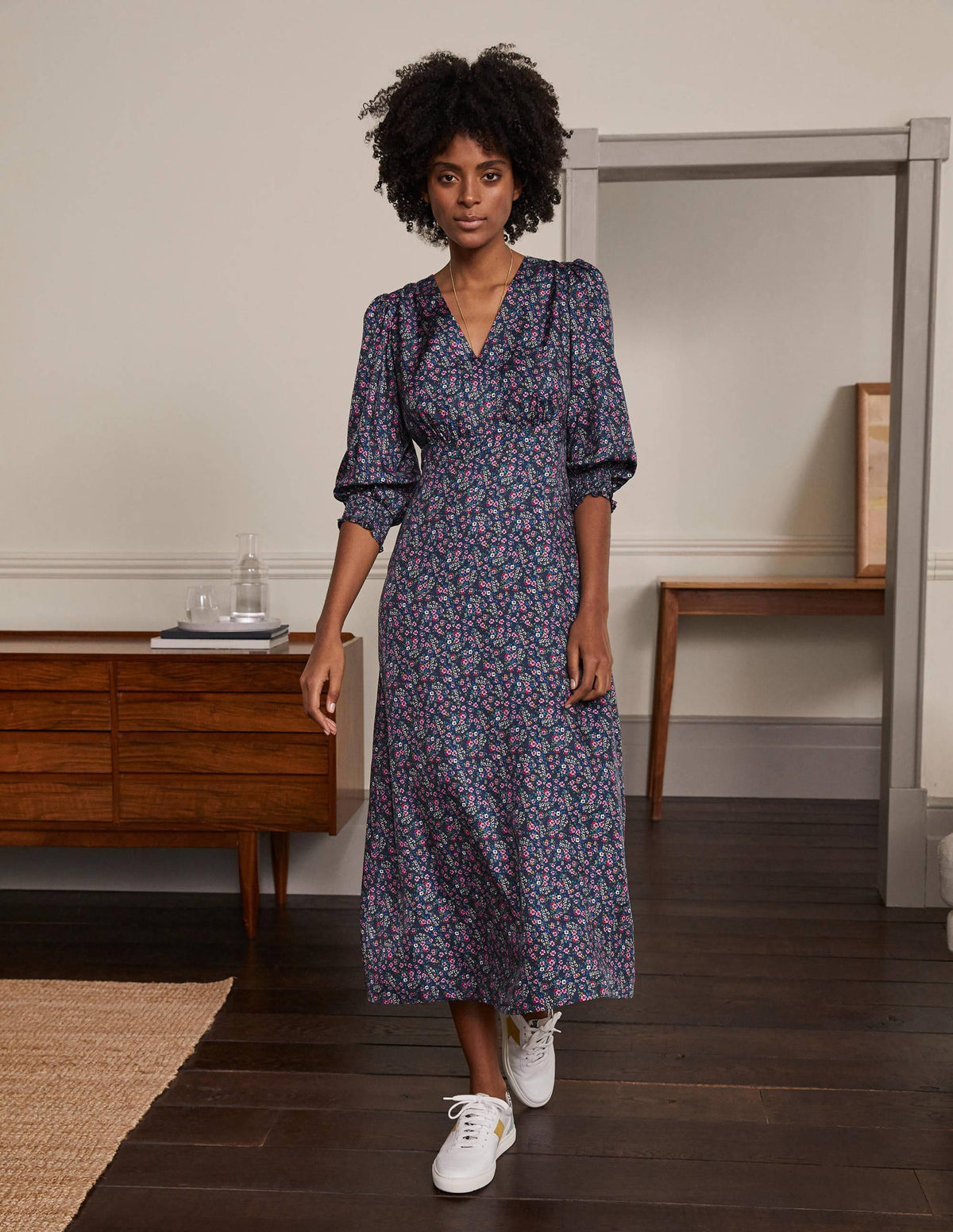 Robe midi Iris-Bleu galaxie, motif Pretty Floral - Image 1