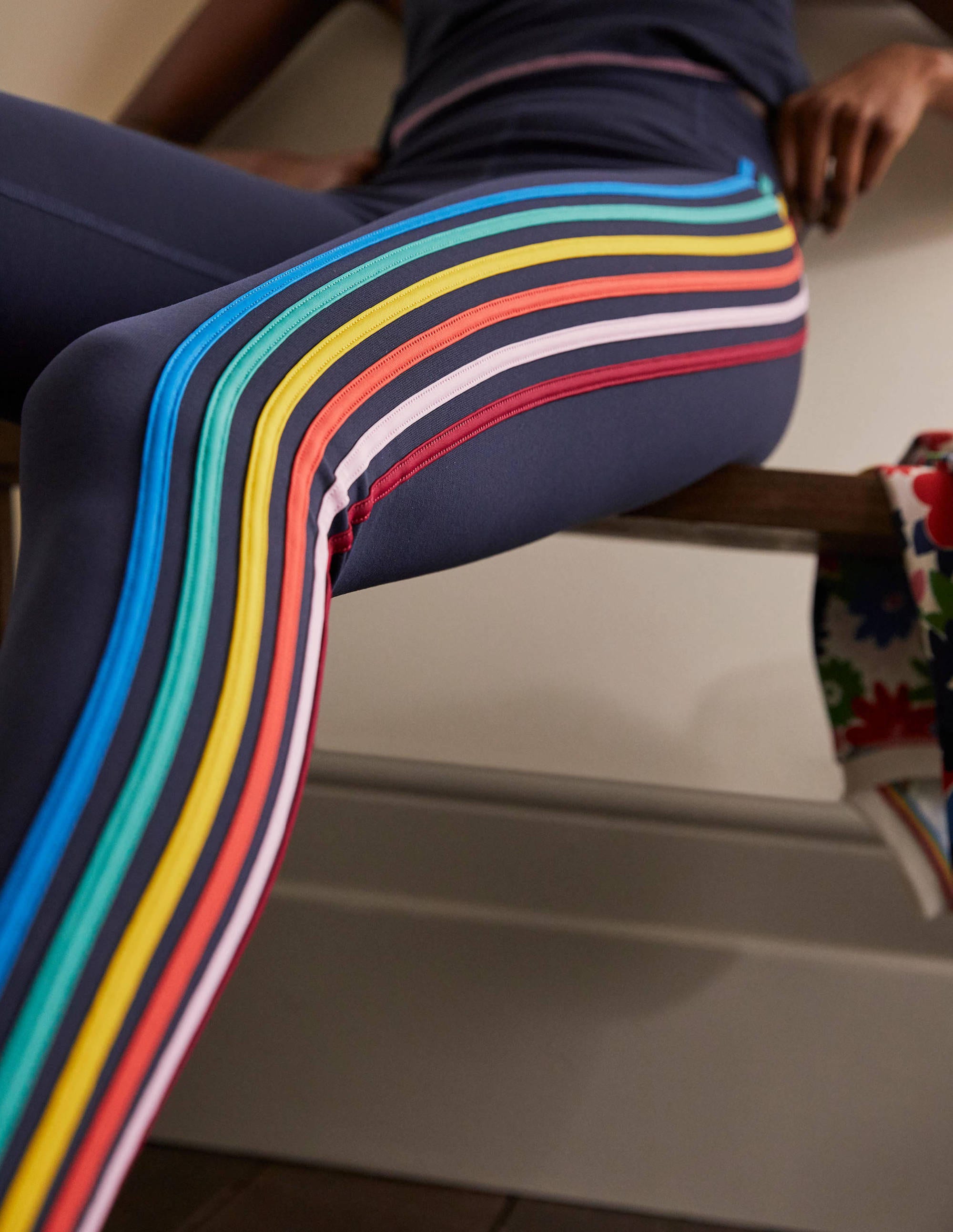 Leggings mit hohem Bund-Navy/Bunt, Seitenstreifen - Image 2