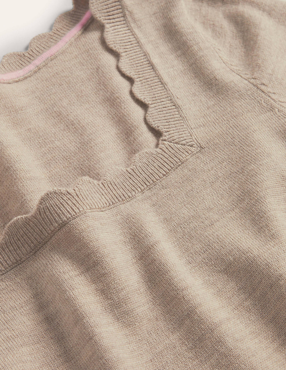 Strickoberteil aus Merinowolle mit Muschelausschnitt-Nerzbraun Melange-6