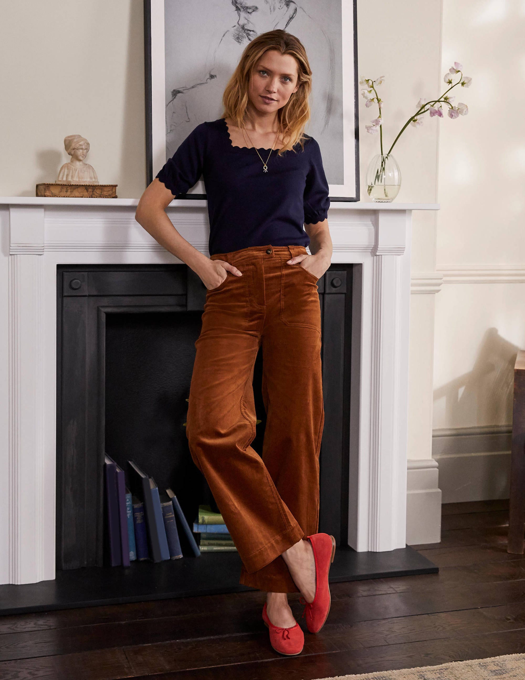 Merino Scallop Knitted Top-Navy - Image 4