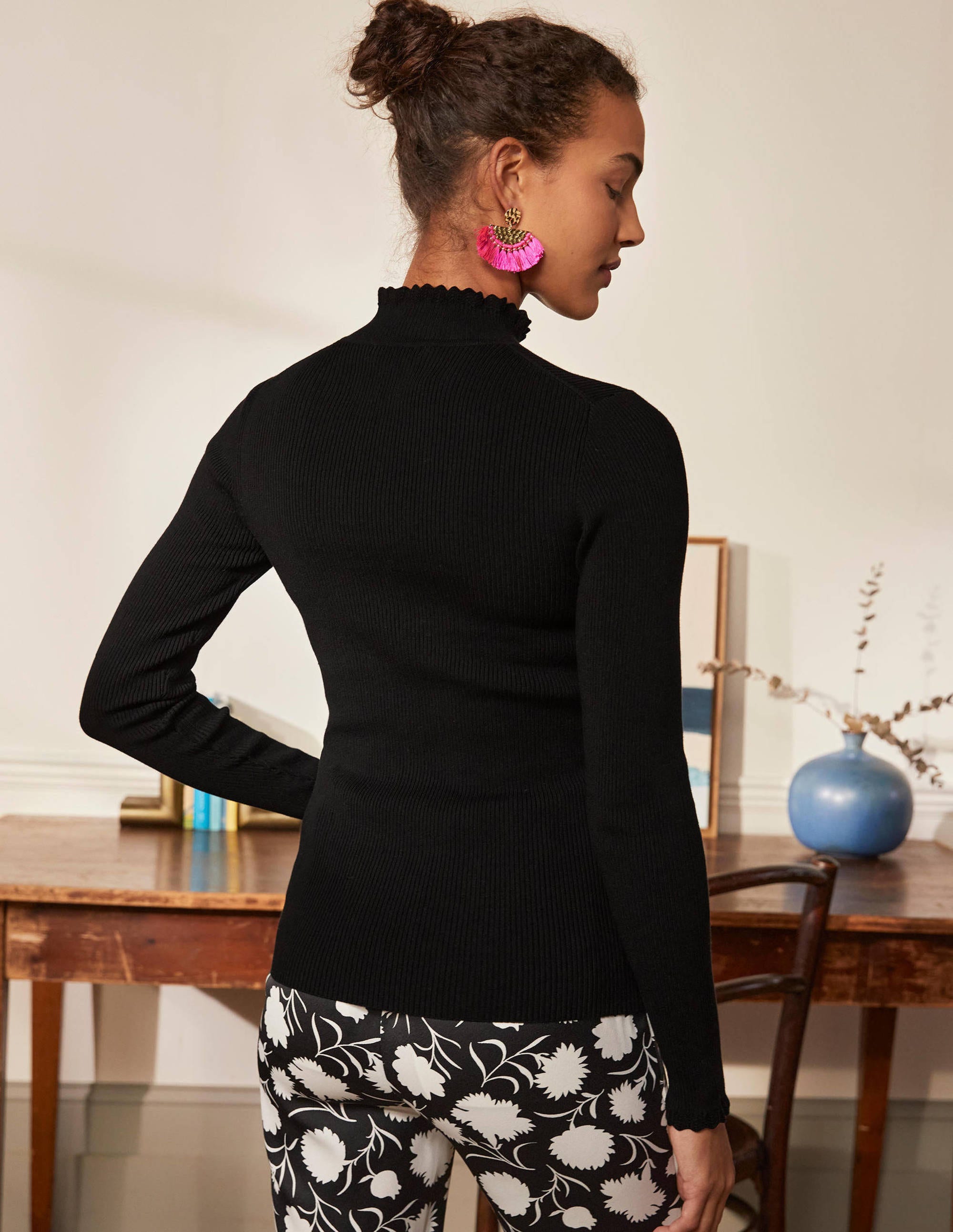 Pull festonné à col montant-Noir - Image 3