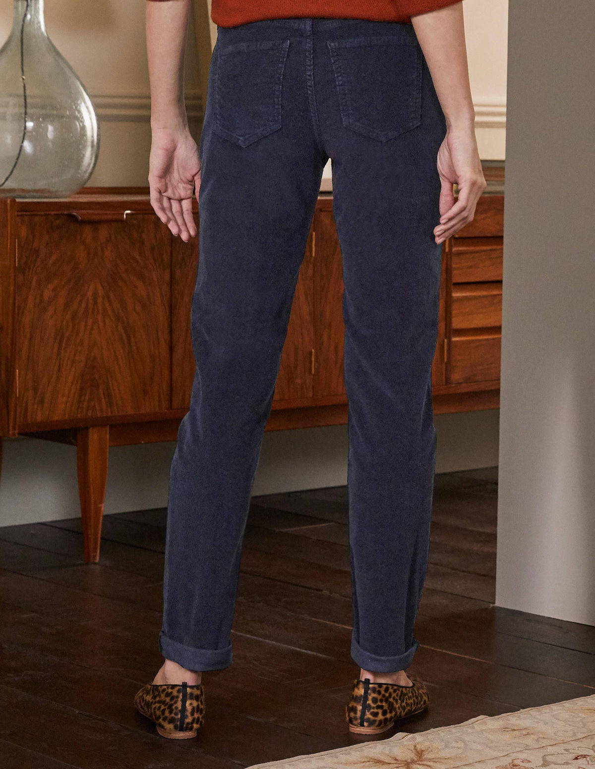 Girlfriend-Cordjeans-Marineblau-2