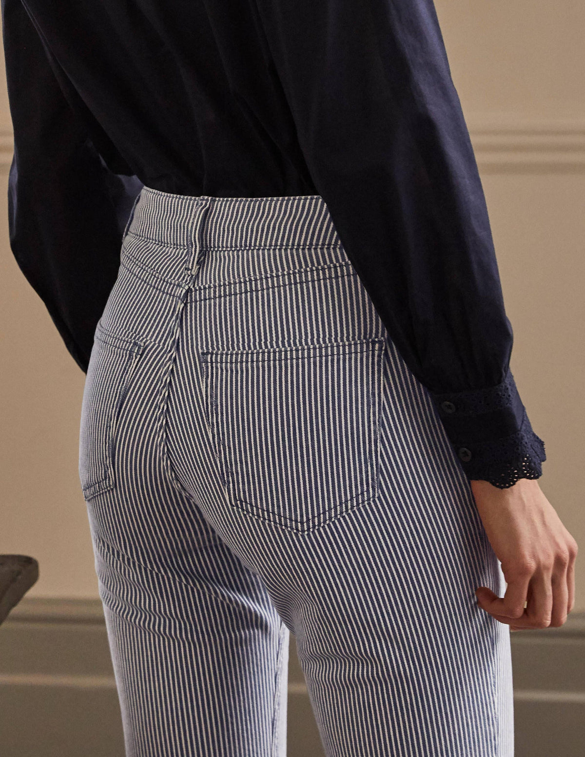 Schmale 7/8-Hose mit geradem Schnitt-Naturweiß/Navy, Feine Streifen-2