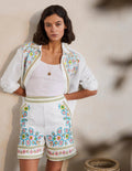 Georgina Leinenshorts-Weiß, Stickerei