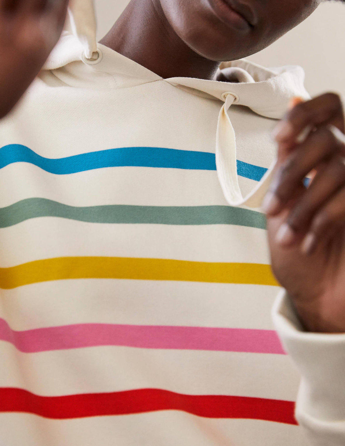 Oversize-Hoodie-Naturweiß/Regenbogenfarben, Gestreift - Image 1