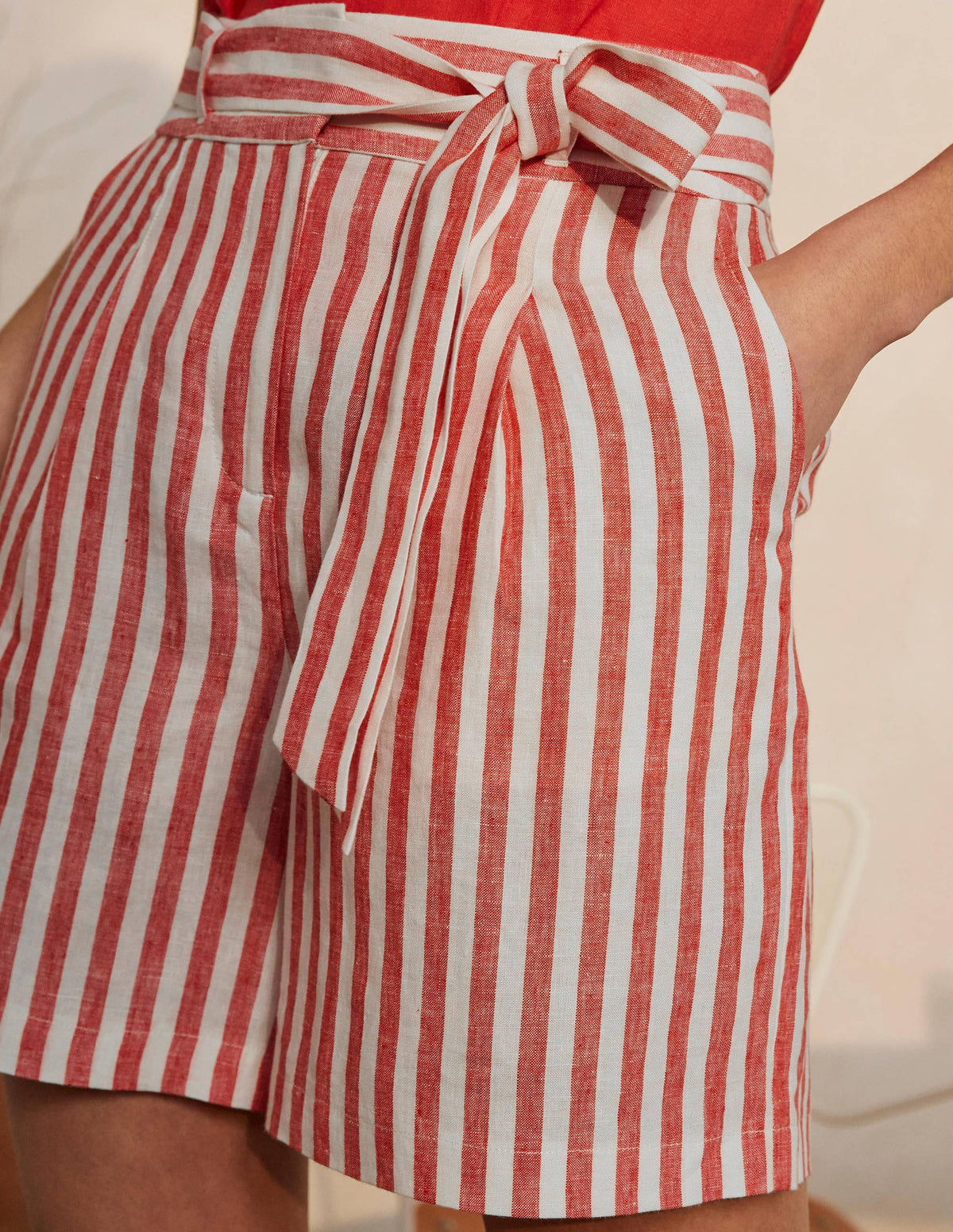 Paperbag-Leinenshorts-Kirschrot, Gestreift-3