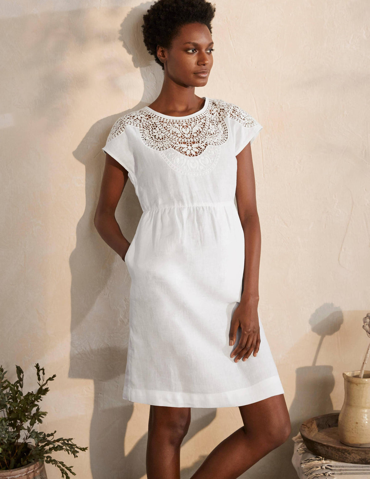 Fleur Leinenkleid mit Stickerei-Weiß - Image 4