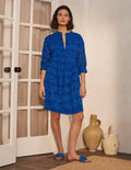 Baumwollkleid mit Lochstickerei-Gipfelblau
