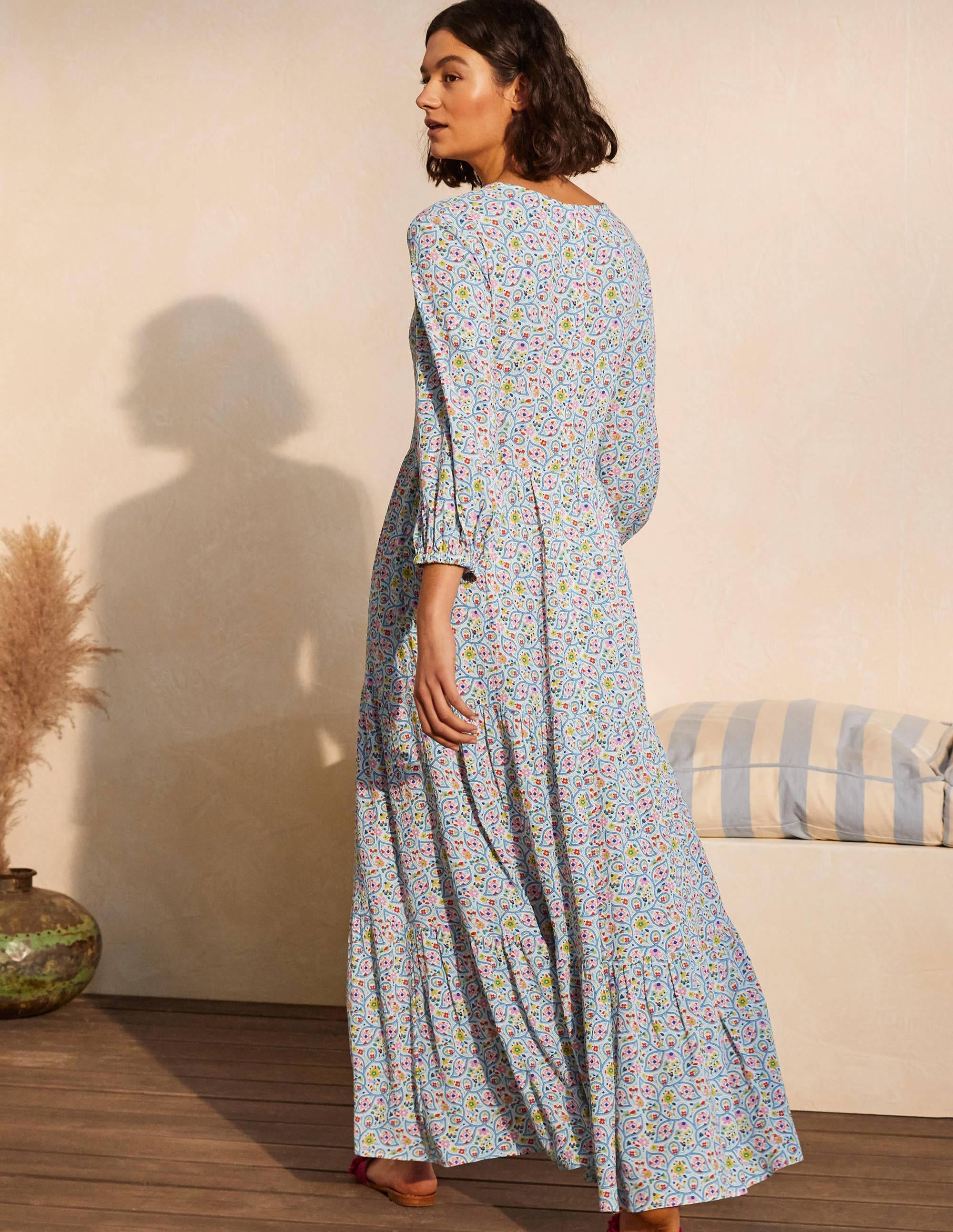 Robe longue à manches blousantes-Ivoire, motif Leafy Floral - Image 2