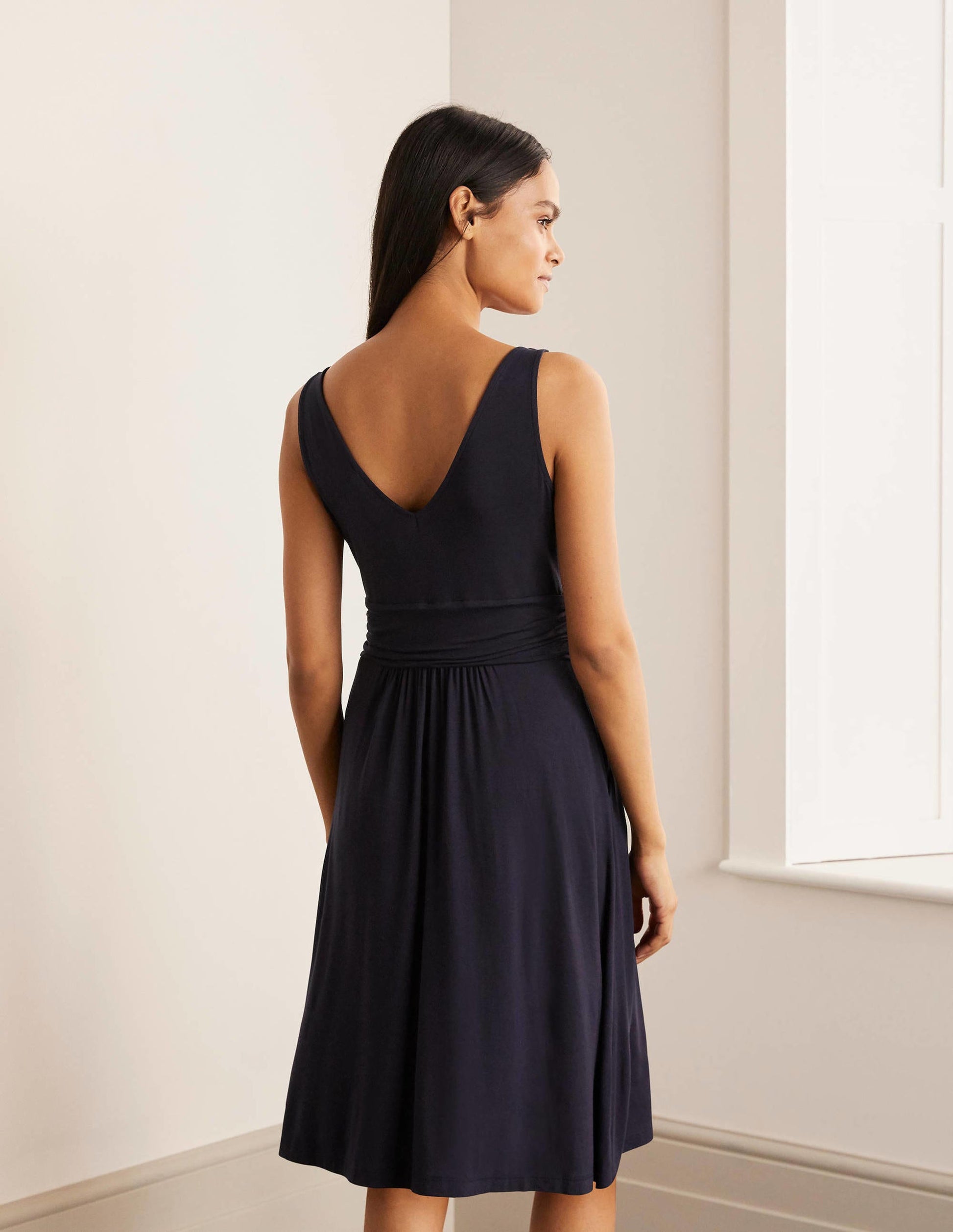 Effie Jerseykleid mit V-Ausschnitt-Marineblau-3