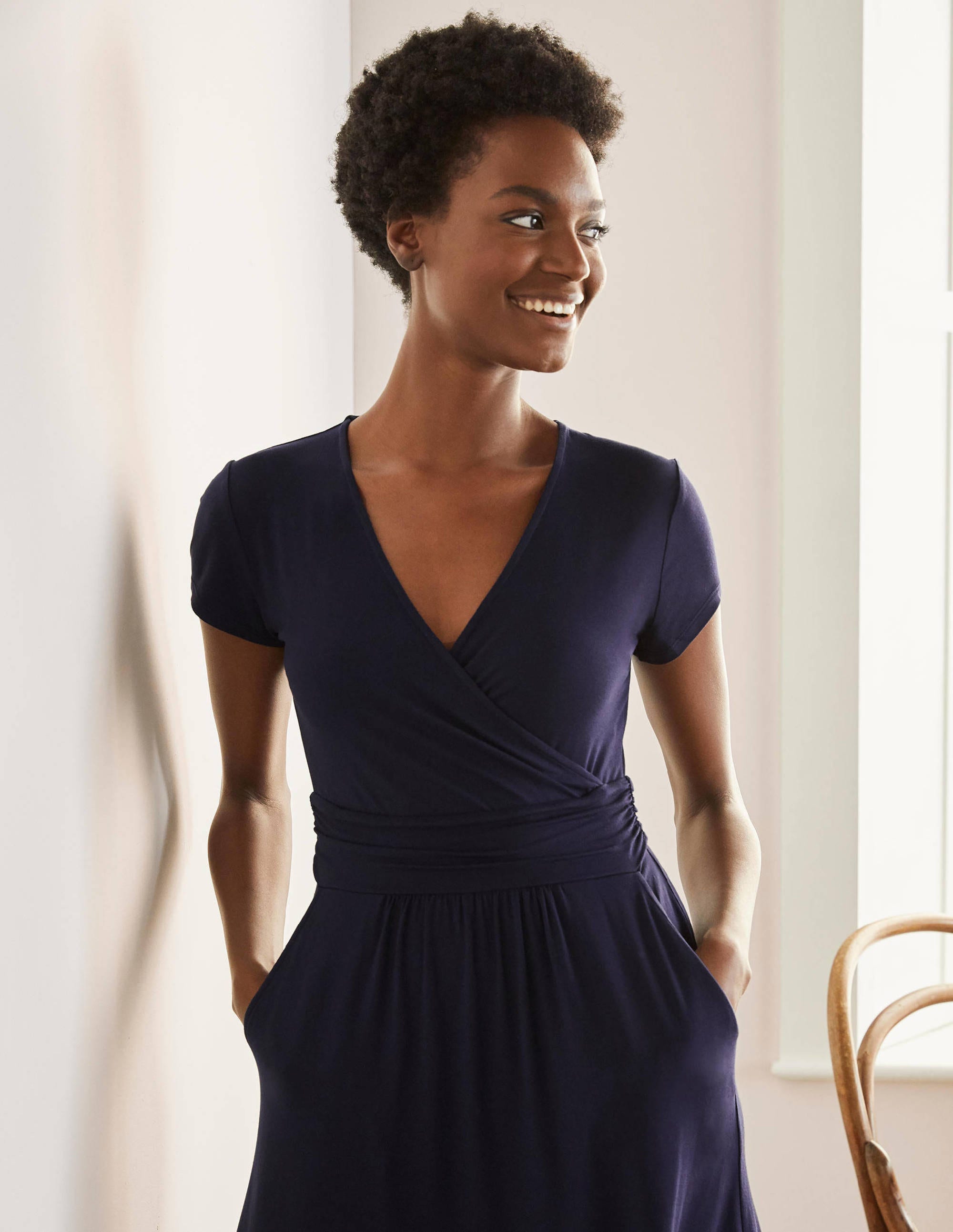 Lola Jerseykleid-Marineblau - Image 4