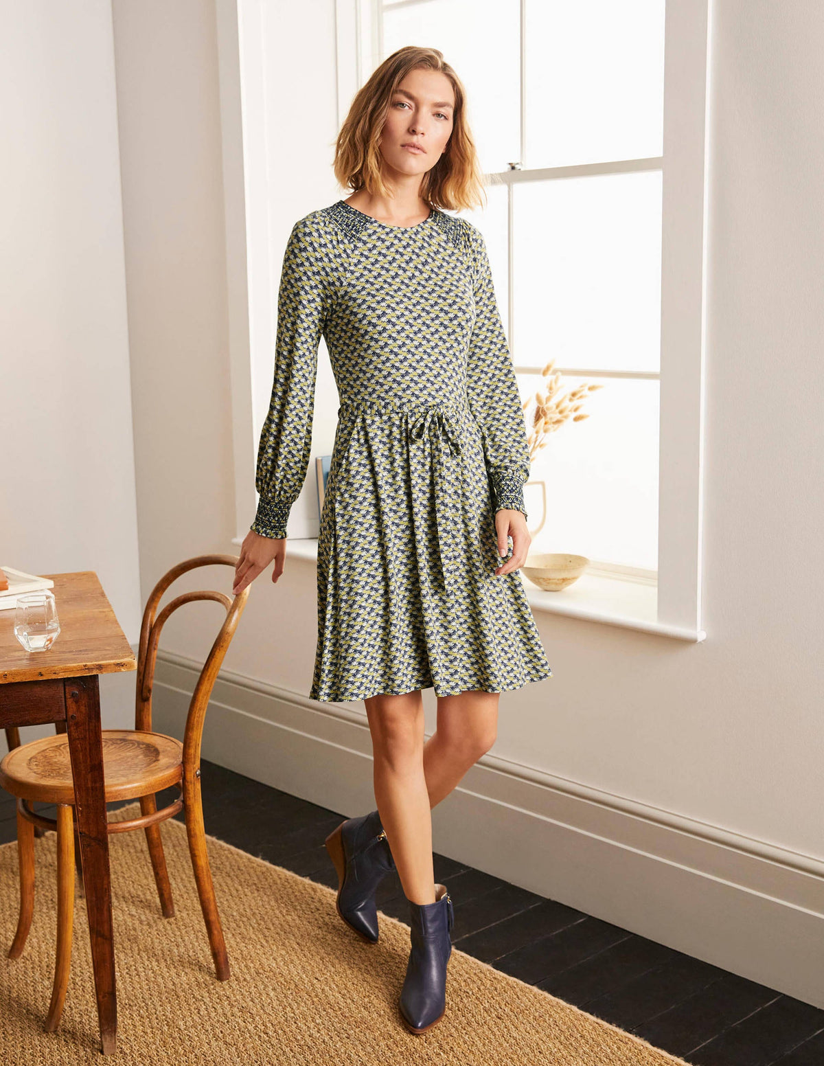 Robe Grace à smocks en jersey-Écureuil gris, nénuphars - Image 2