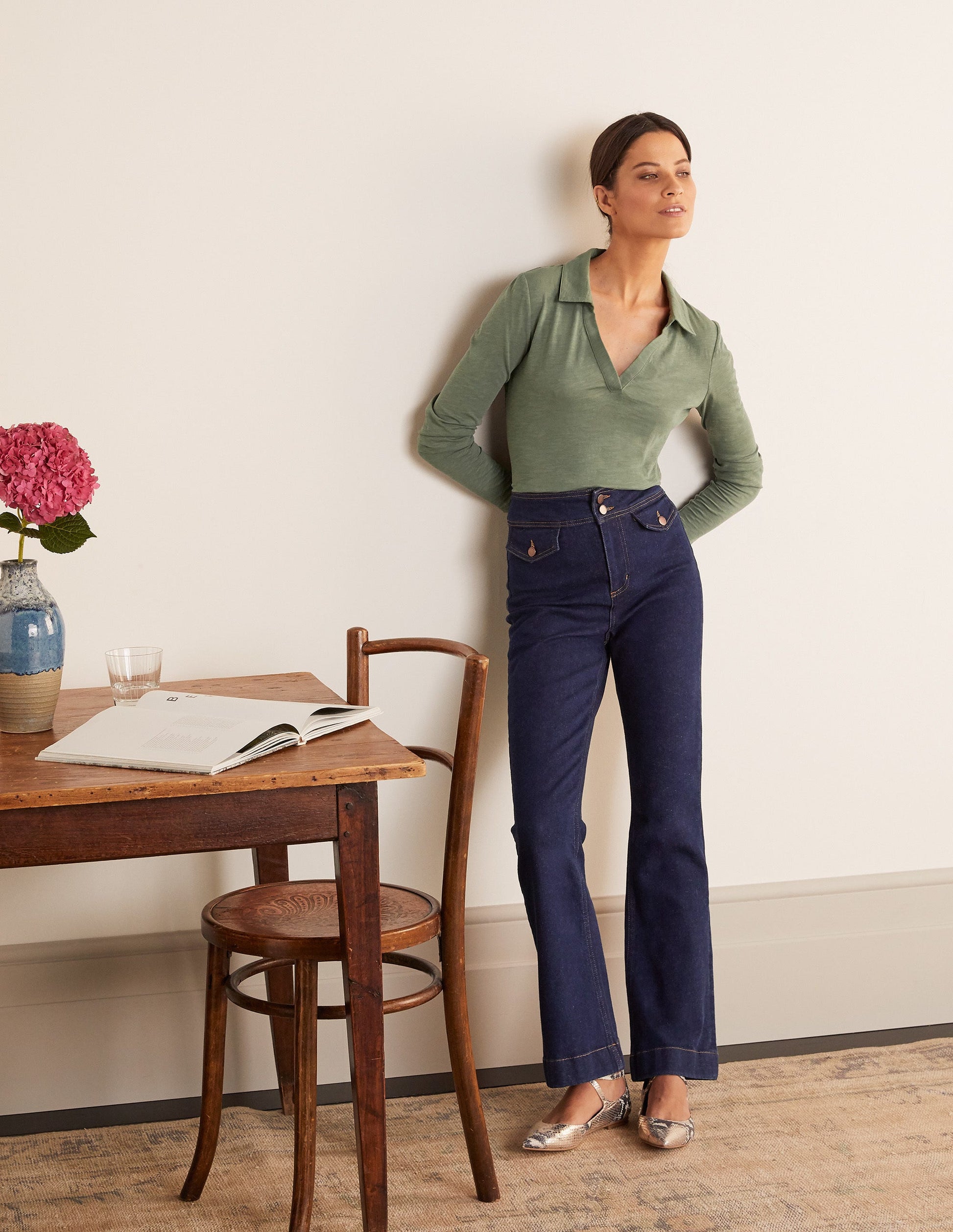 The Cotton Collar Notch Tee-Alder-2