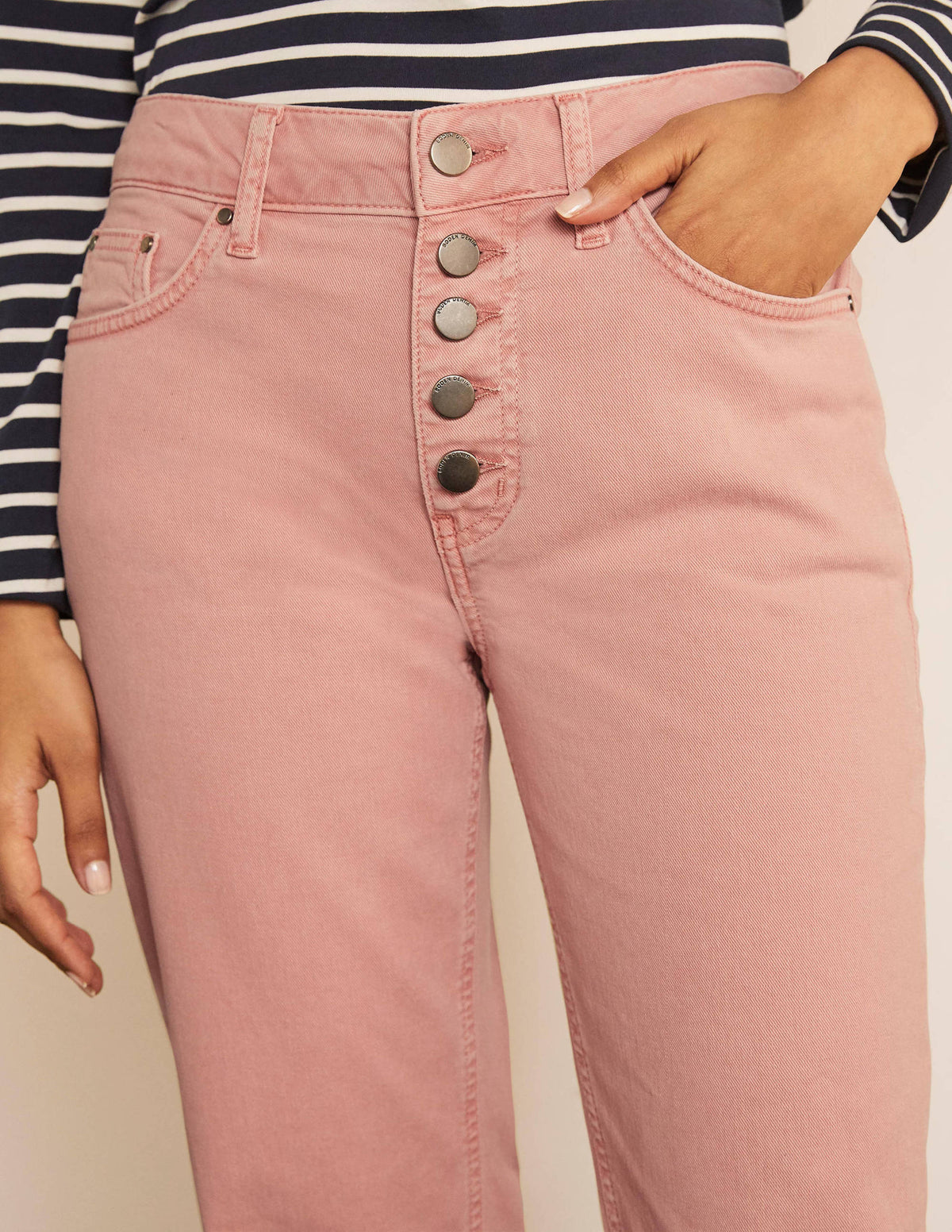 Girlfriend-Jeans-Rosa, Helle Waschung - Image 3
