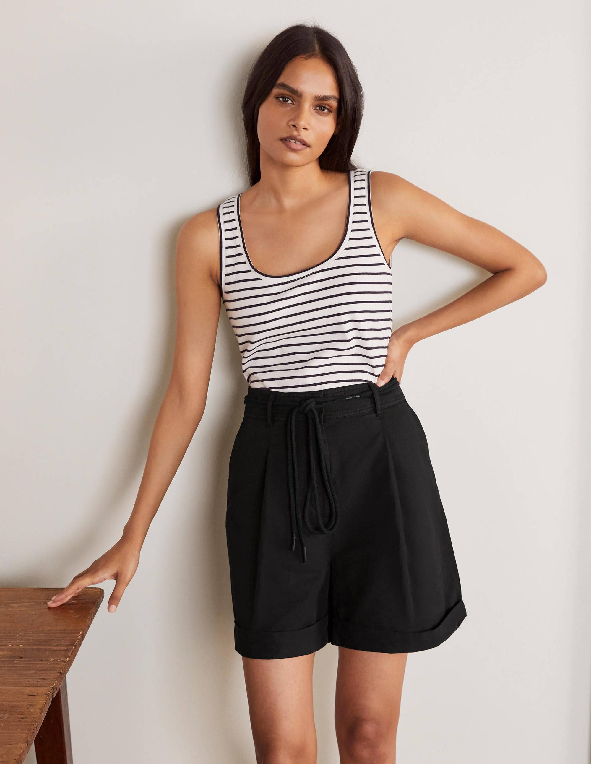 Portree Shorts-Schwarz - Image 4