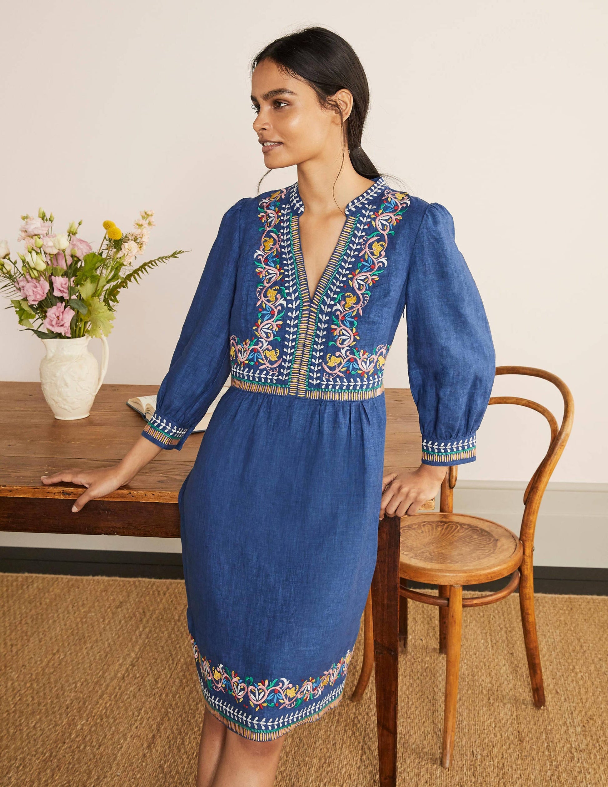 Dakota Besticktes Leinenkleid-Mittleres Blassblau-1