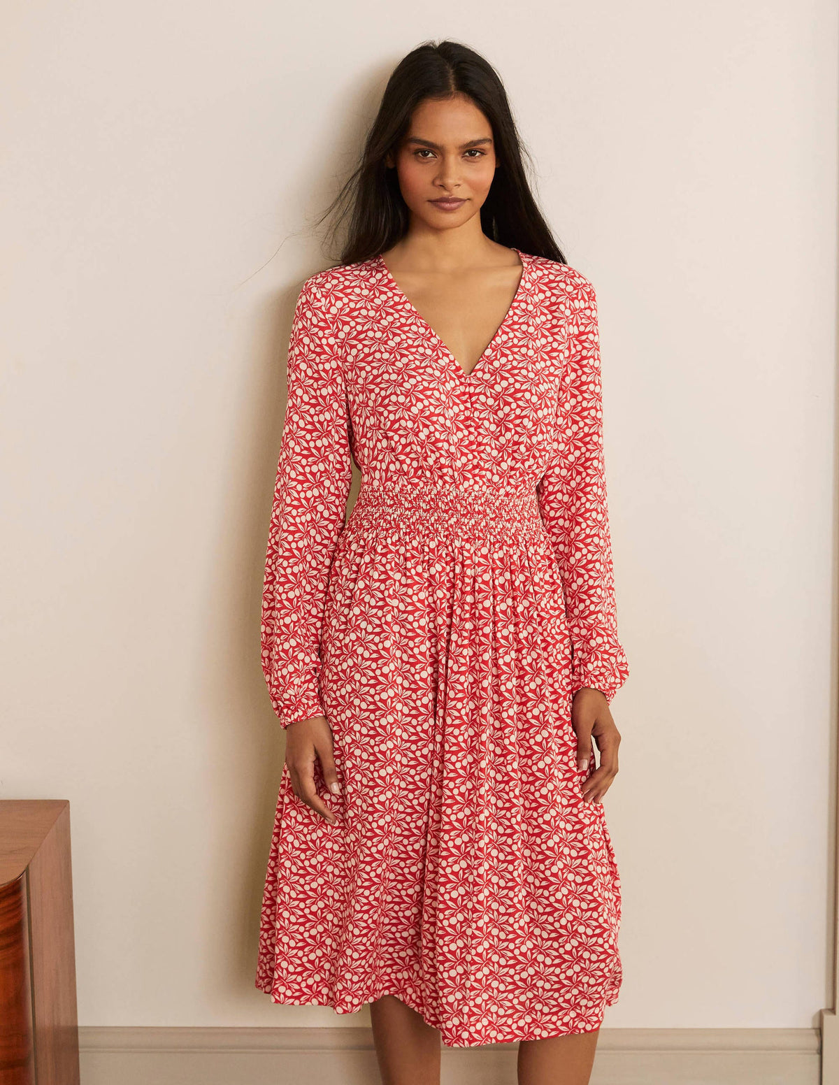 Robe Susannah à smocks-Rouge cerise, motif Berry Branch-5
