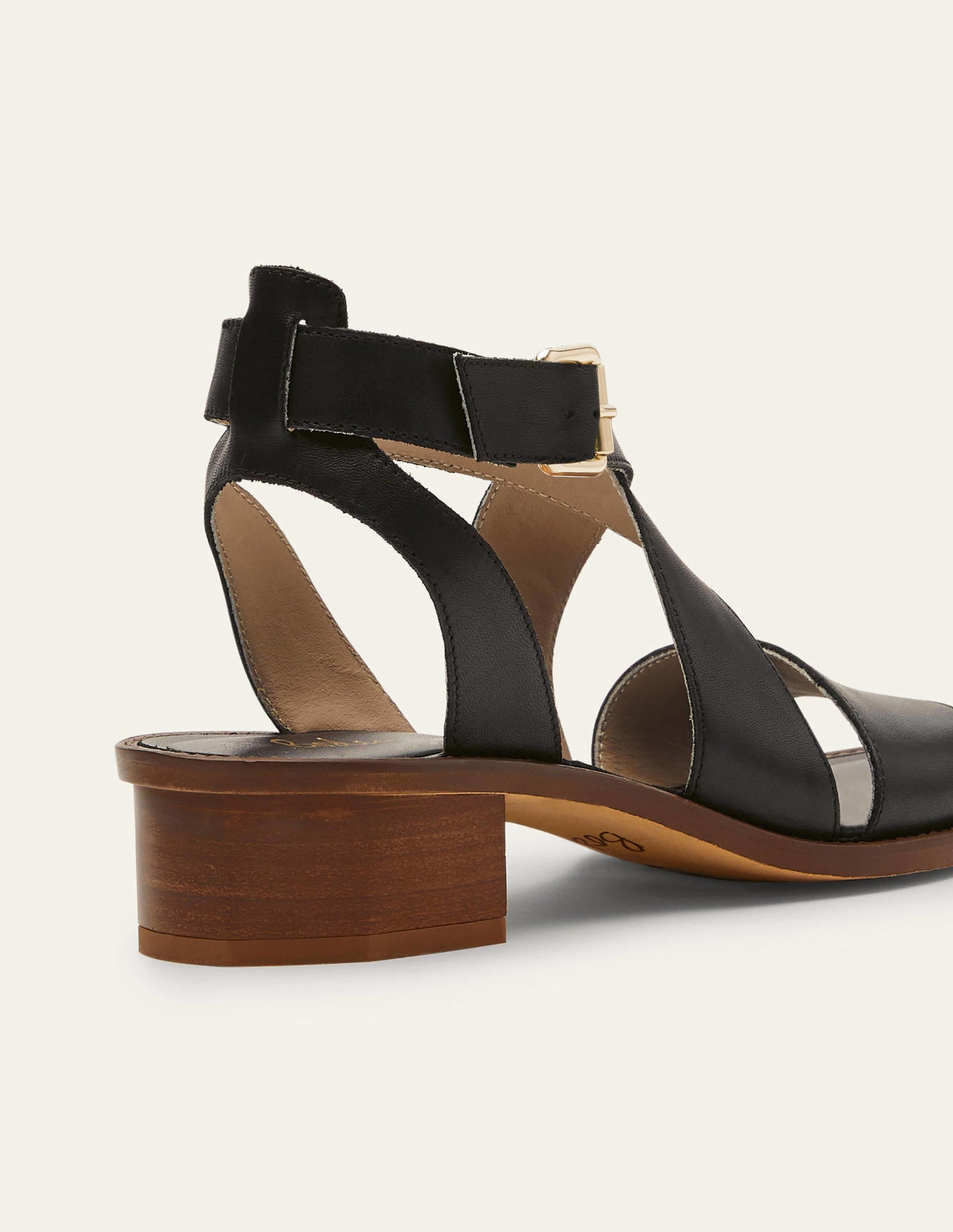 Erin Sandalen-Schwarz-3