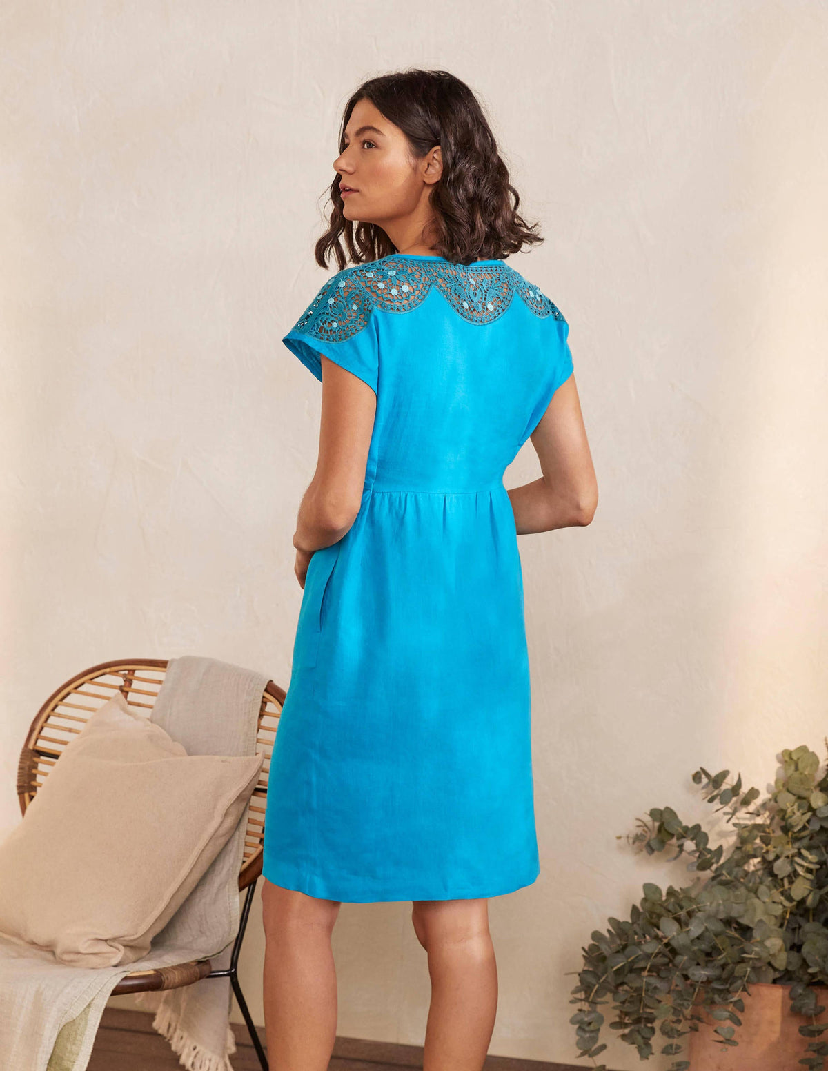 Robe Fleur brodée en lin-Lagon bleu - Image 2