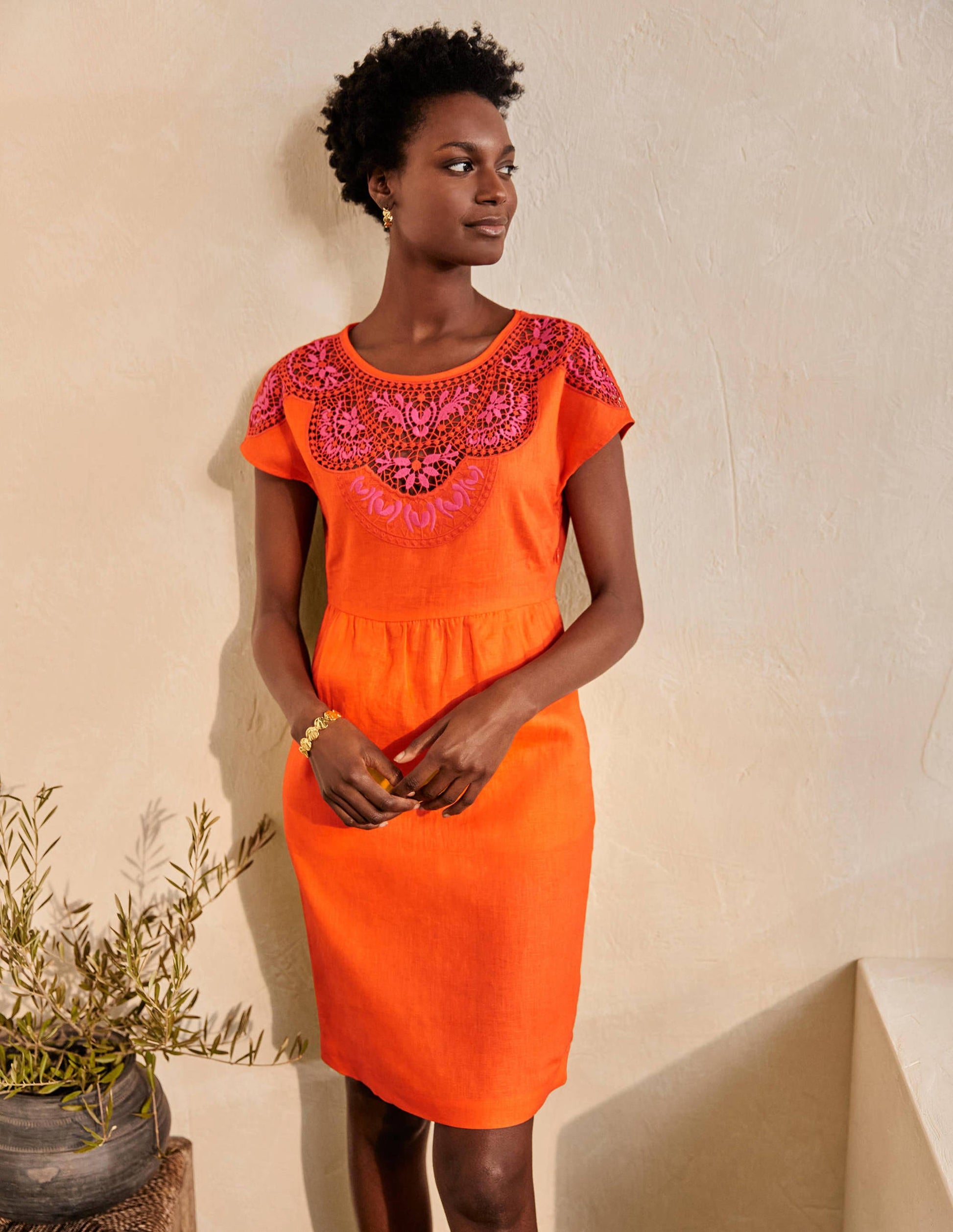 Fleur Leinenkleid mit Stickerei-Mandarinenorange-6