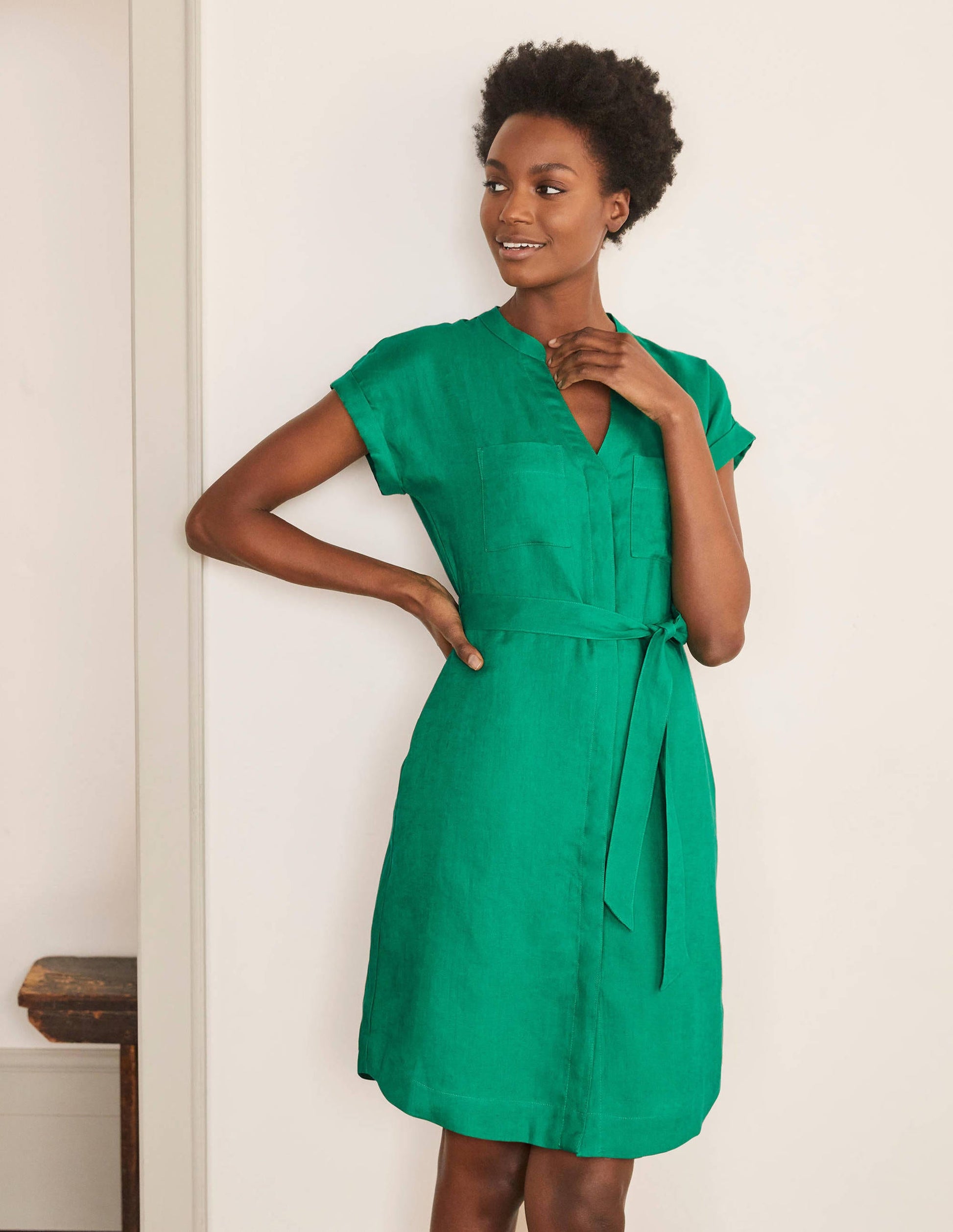 Evie Hemdblusenkleid aus Leinen-Baumgrün-1