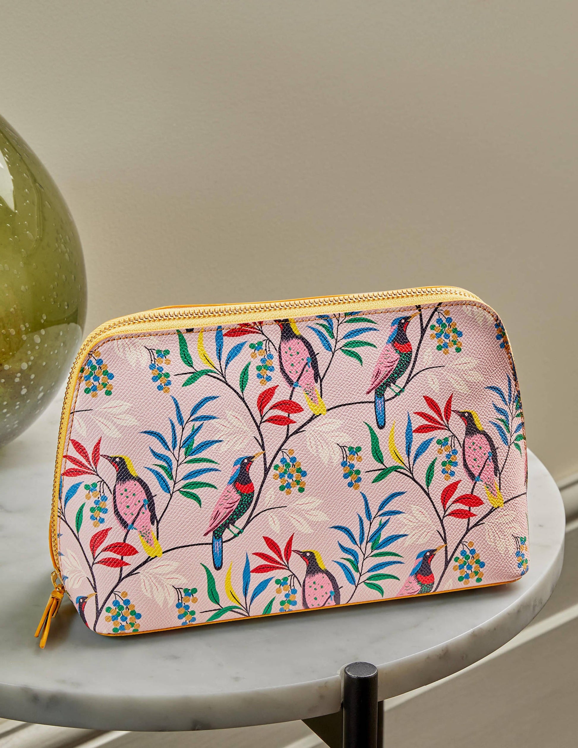 Washbag-Milkshake, Berry Birds-2