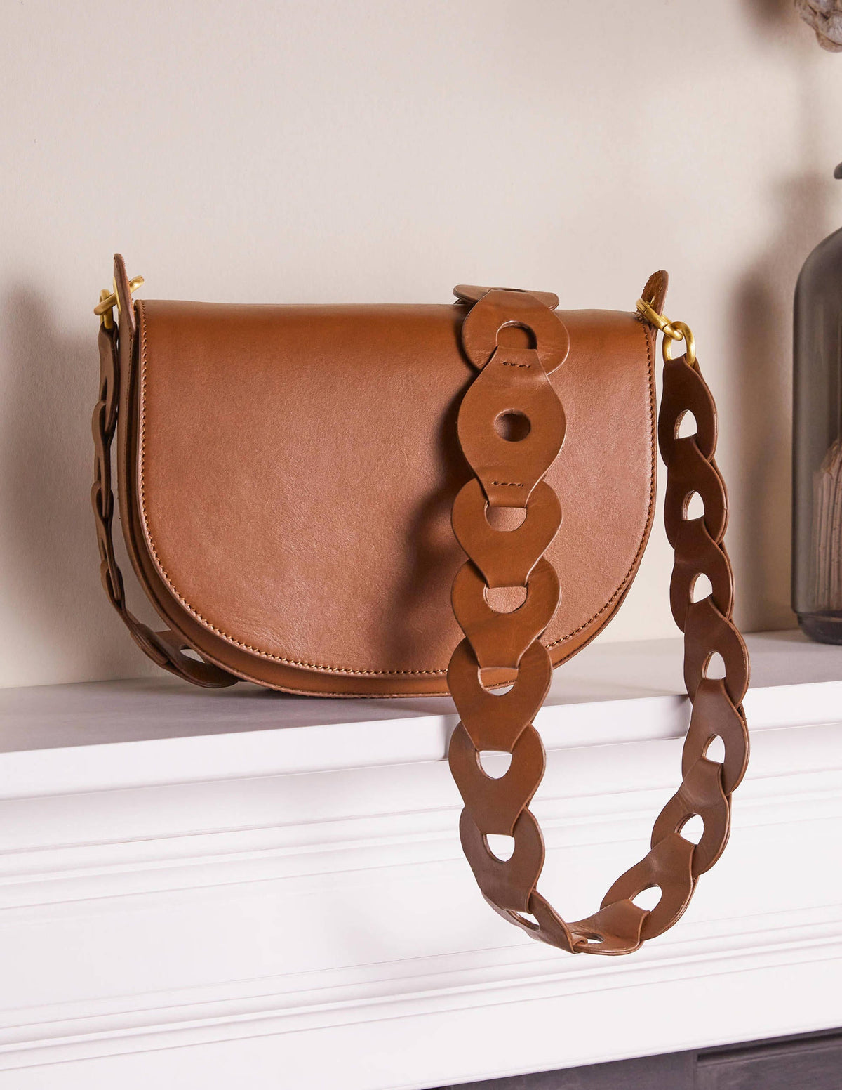 Link Detail Crossbody Bag-Tan - Image 1
