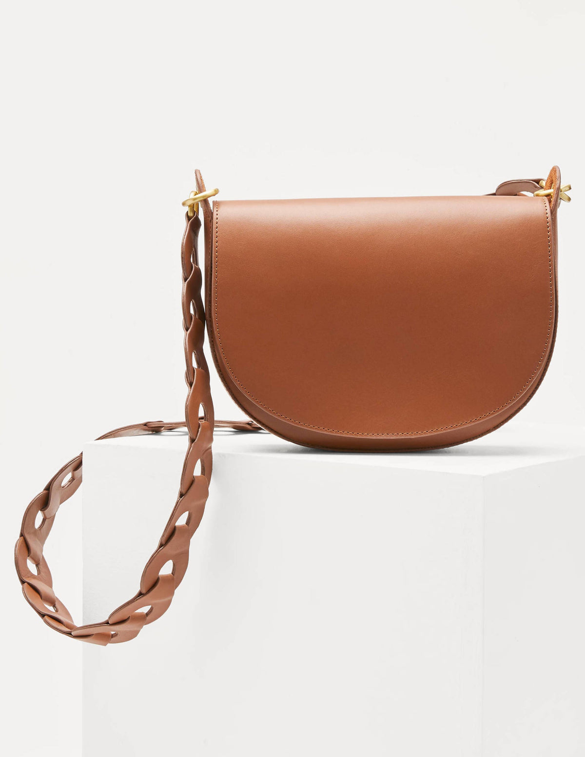 Link Detail Crossbody Bag-Tan - Image 5