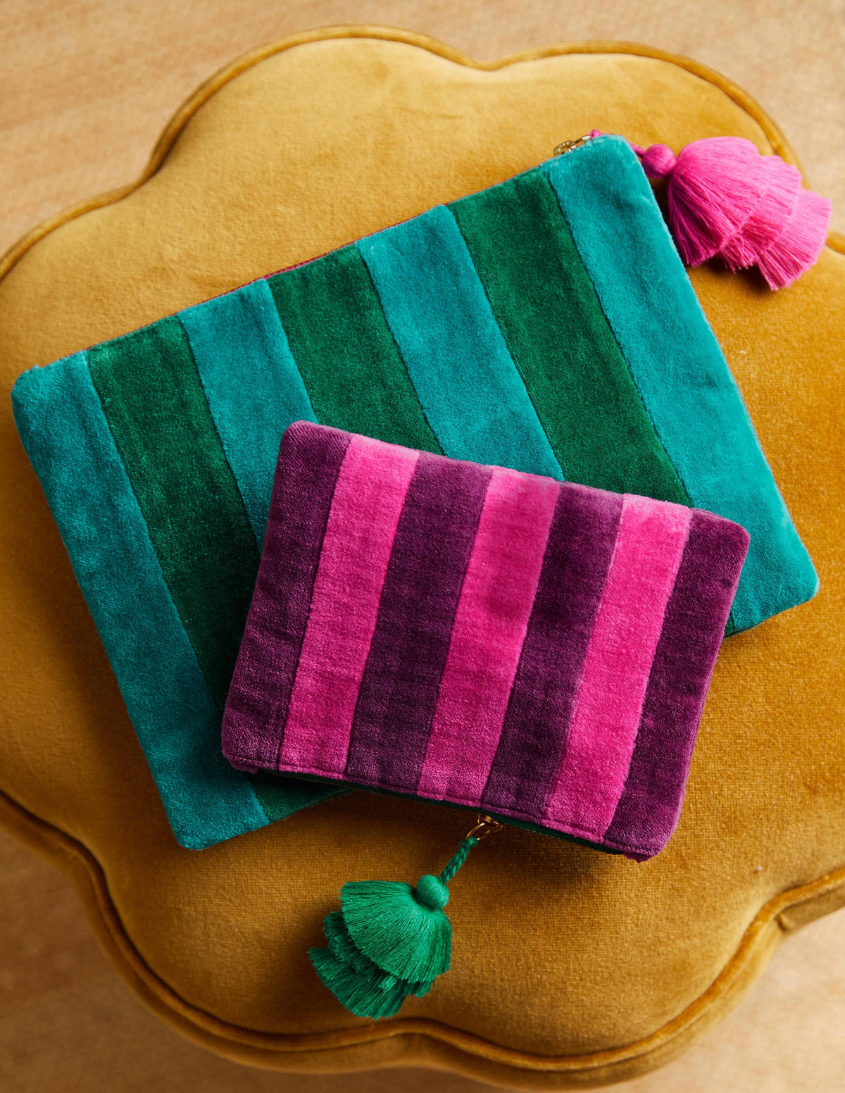 Taschen-Set aus Samt-Segelrot/Waldgrün - Image 1