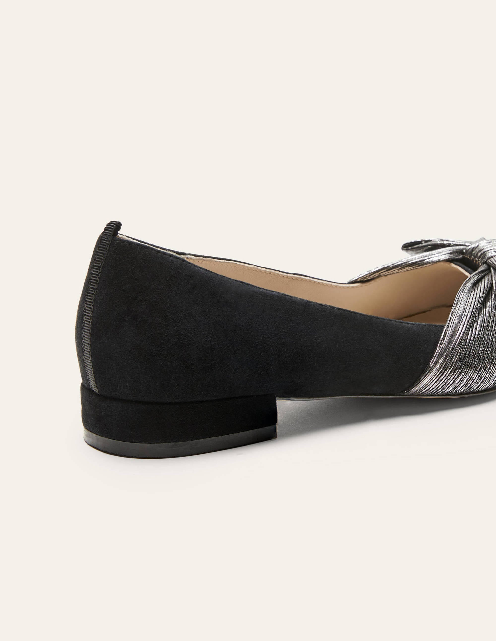 Vanessa Schuhe mit Schleife-Schwarz/Metallgrau - Image 4