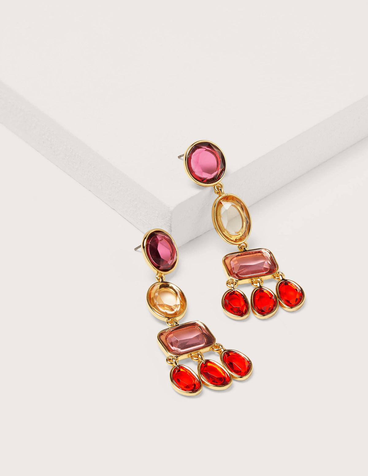Boucles d'oreilles chandelier ornementées-Rouge multi - Image 2