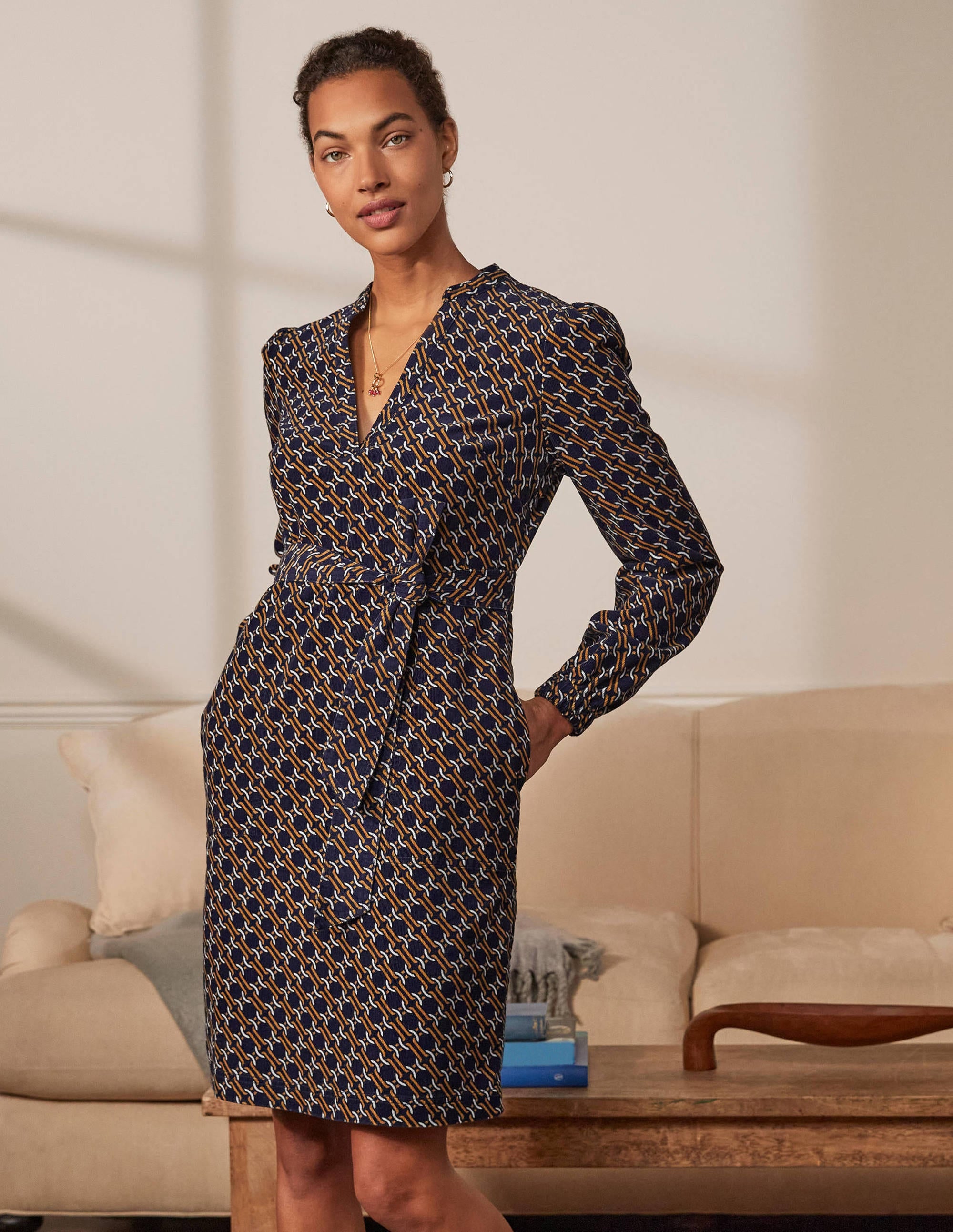 Robe Esmeralda nouée à la taille-Bleu marine, motif géométrique chaîne - Image 4