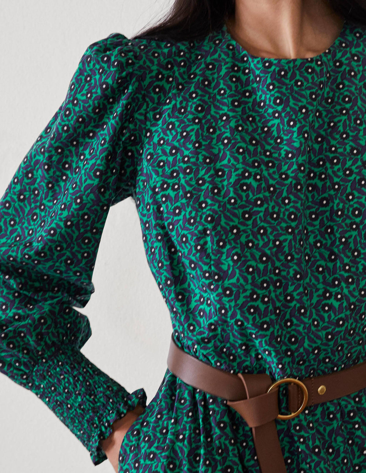 Maxikleid mit Stufen-Schottengrün, Filigranes Blumenmuster - Image 2