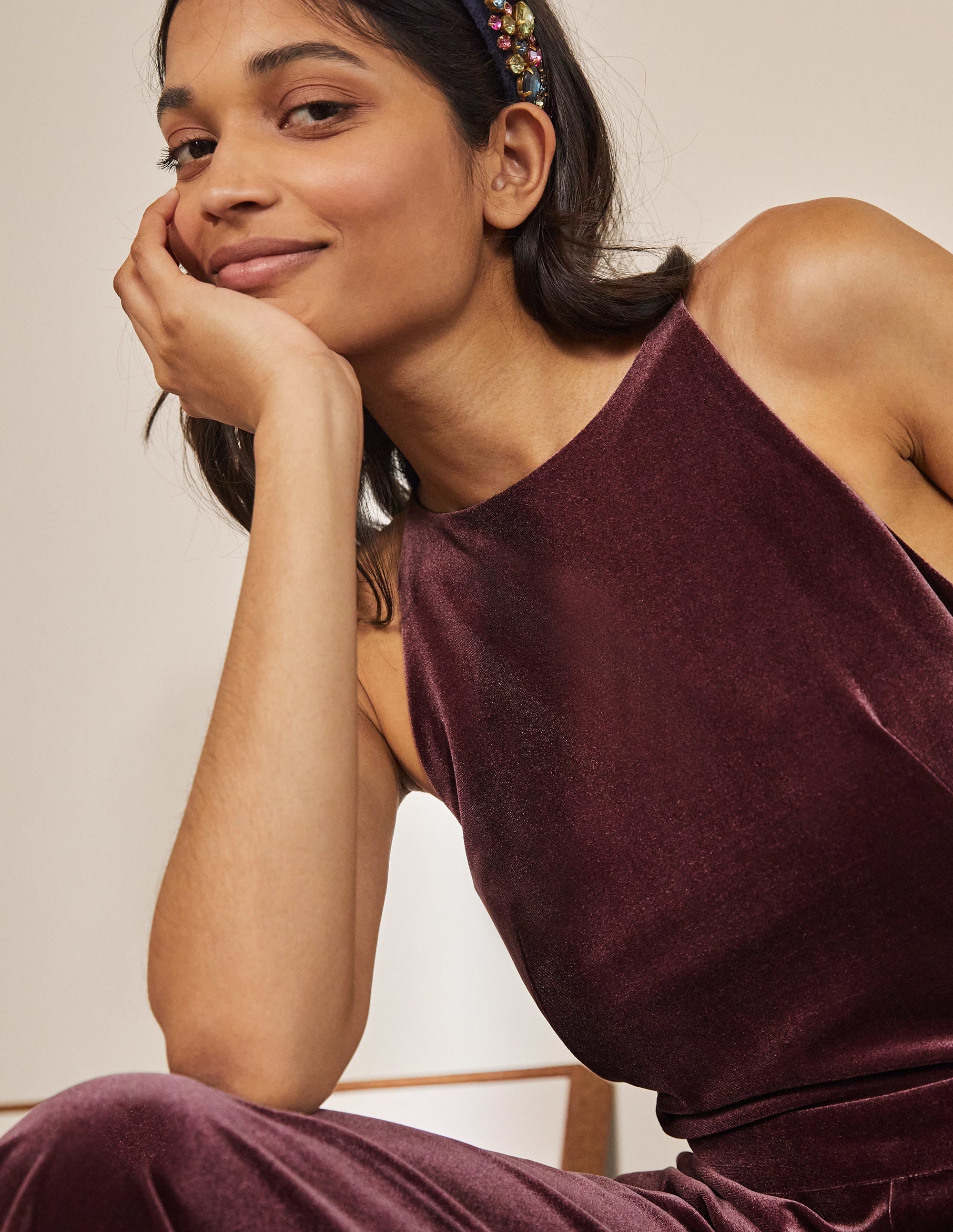 Neckholder-Jumpsuit aus Samt-Dunkelviolett - Image 2
