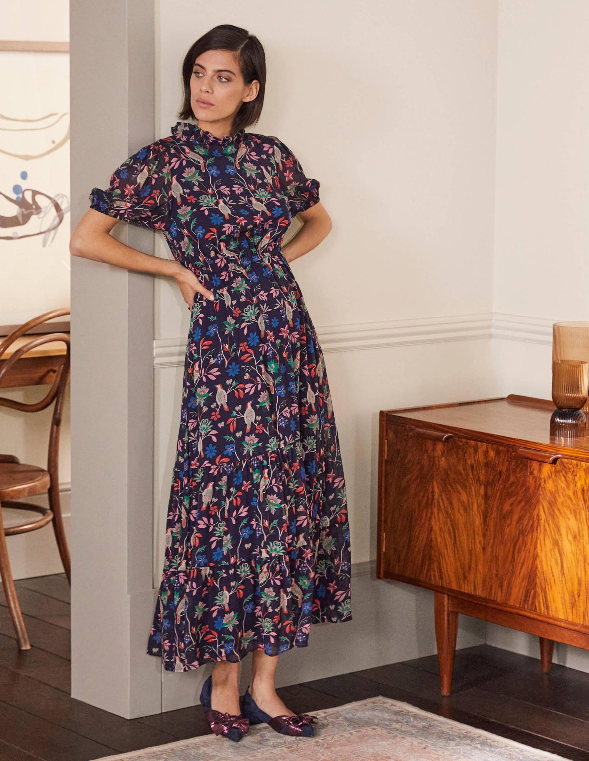 Robe volantée à manches bouffantes-Bleu marine, oiseau baie - Image 1