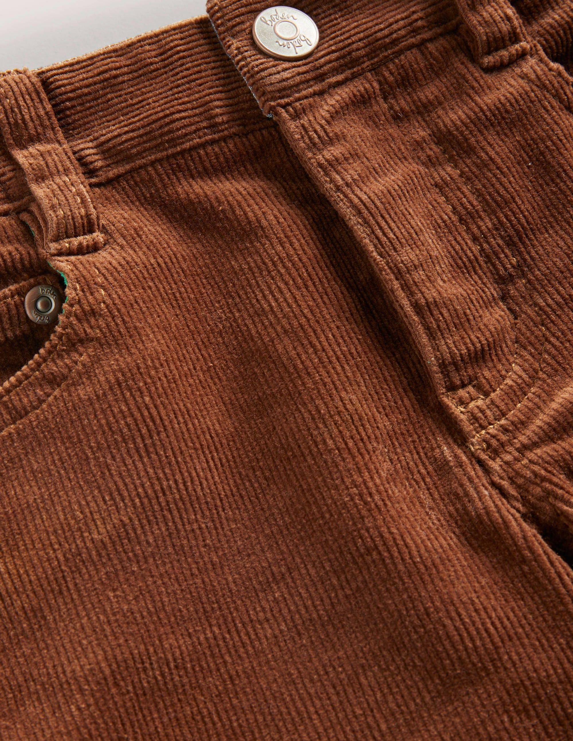 Schmal geschnittene Cord-Jeans mit Stretch-Karamellbonbonbraun - Image 3