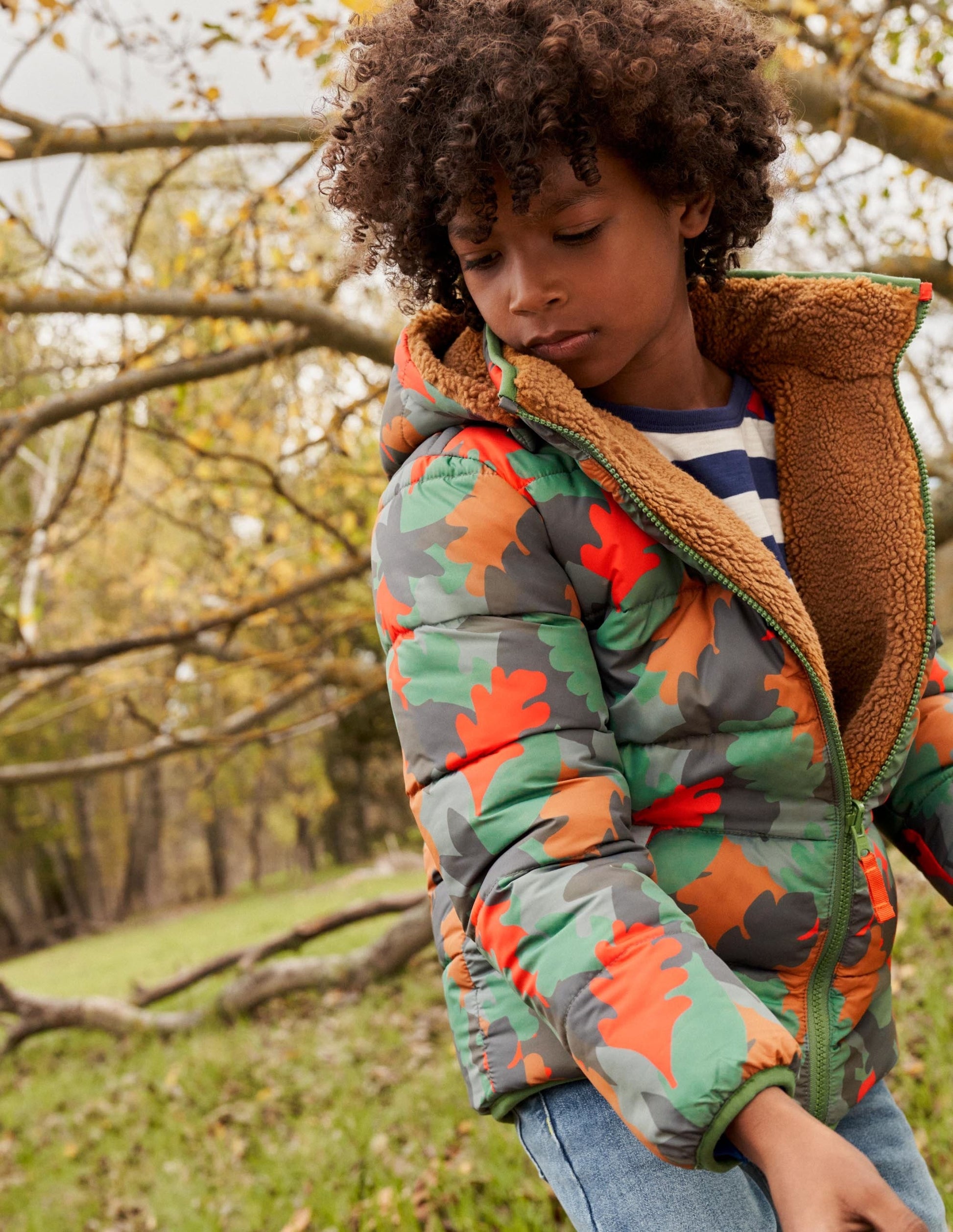 Autumn Leaf Reversible Teddy Puffer Jacket-Rosmaringrün, Herbstlaub-Camouflage-7