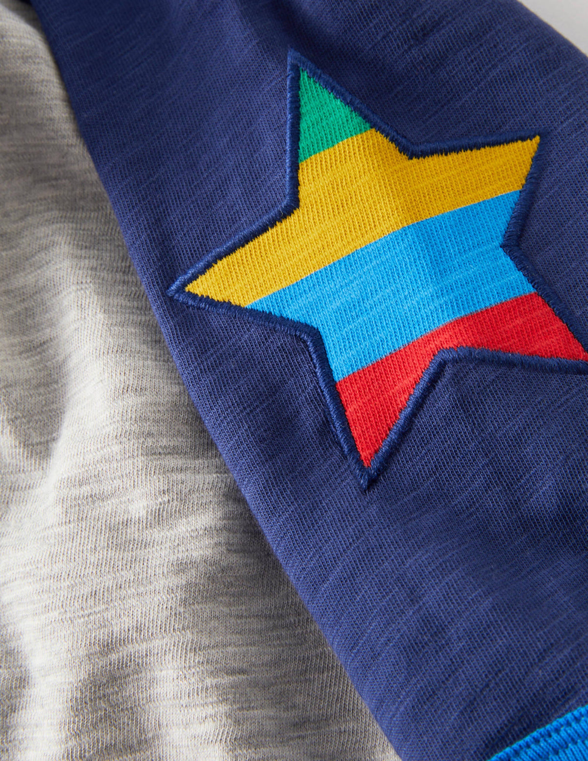 Raglan-T-Shirt in Blockfarben-Grau Meliert, Sterne-3