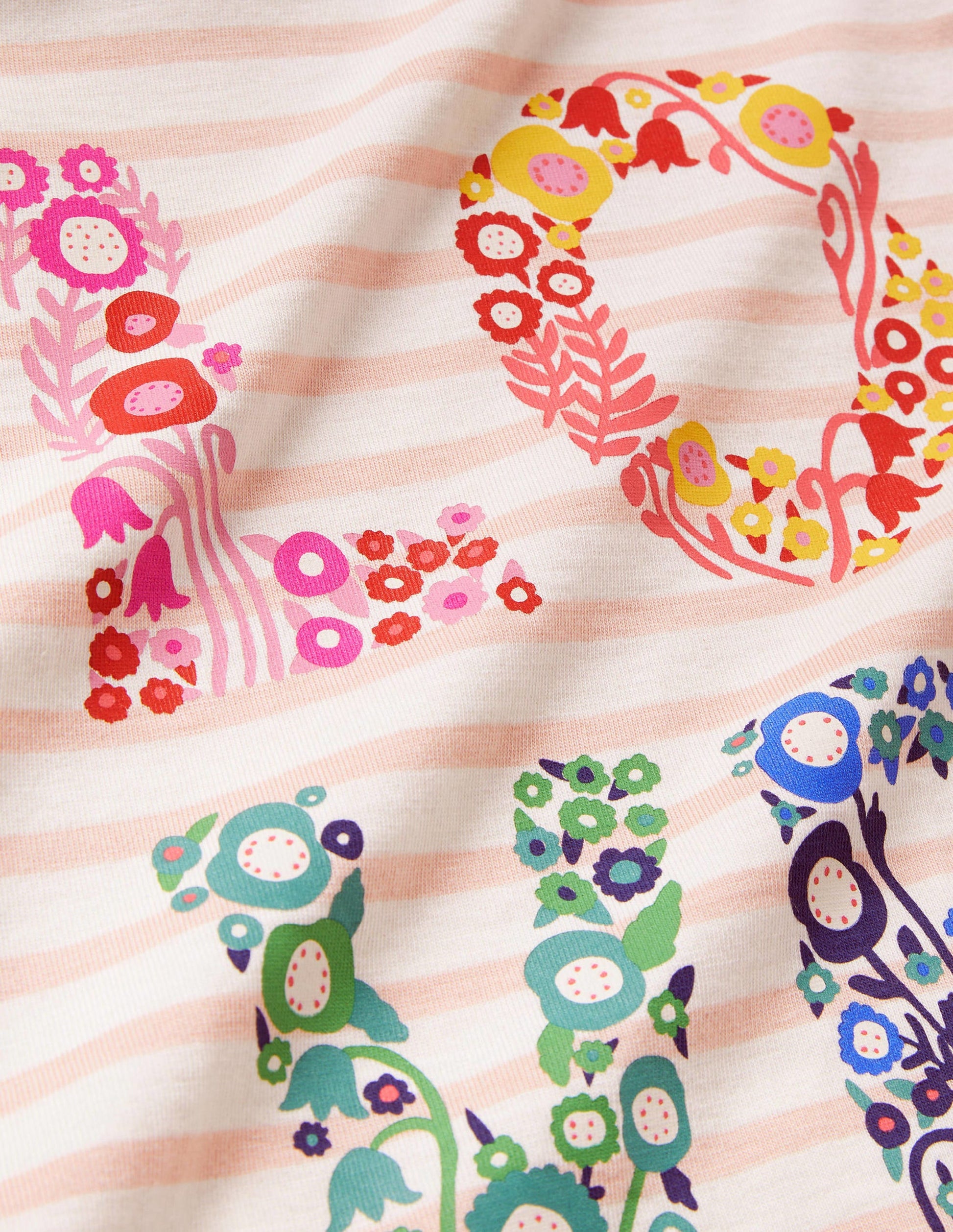 T-Shirt mit grafischem Muster-Altrosa/Naturweiß, Love-3