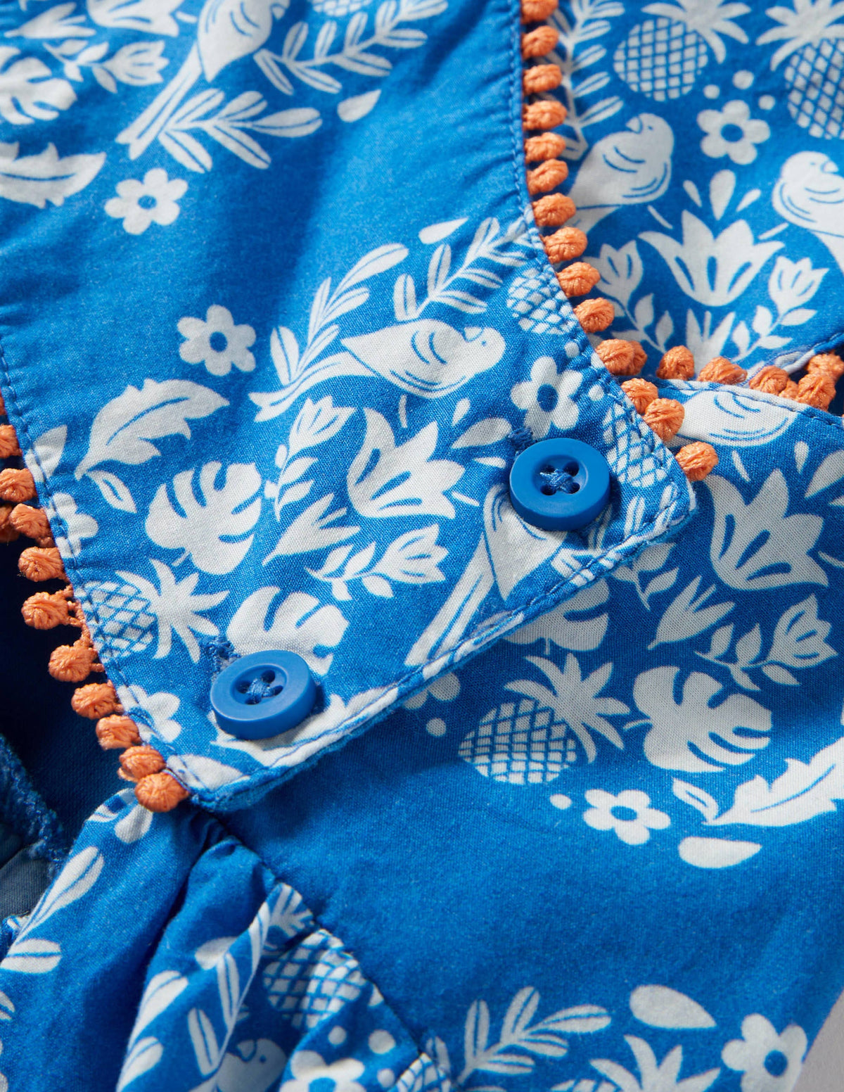Jumpsuit mit überkreuzten Trägern-Helles Marineblau, Holzschnittmuster-3