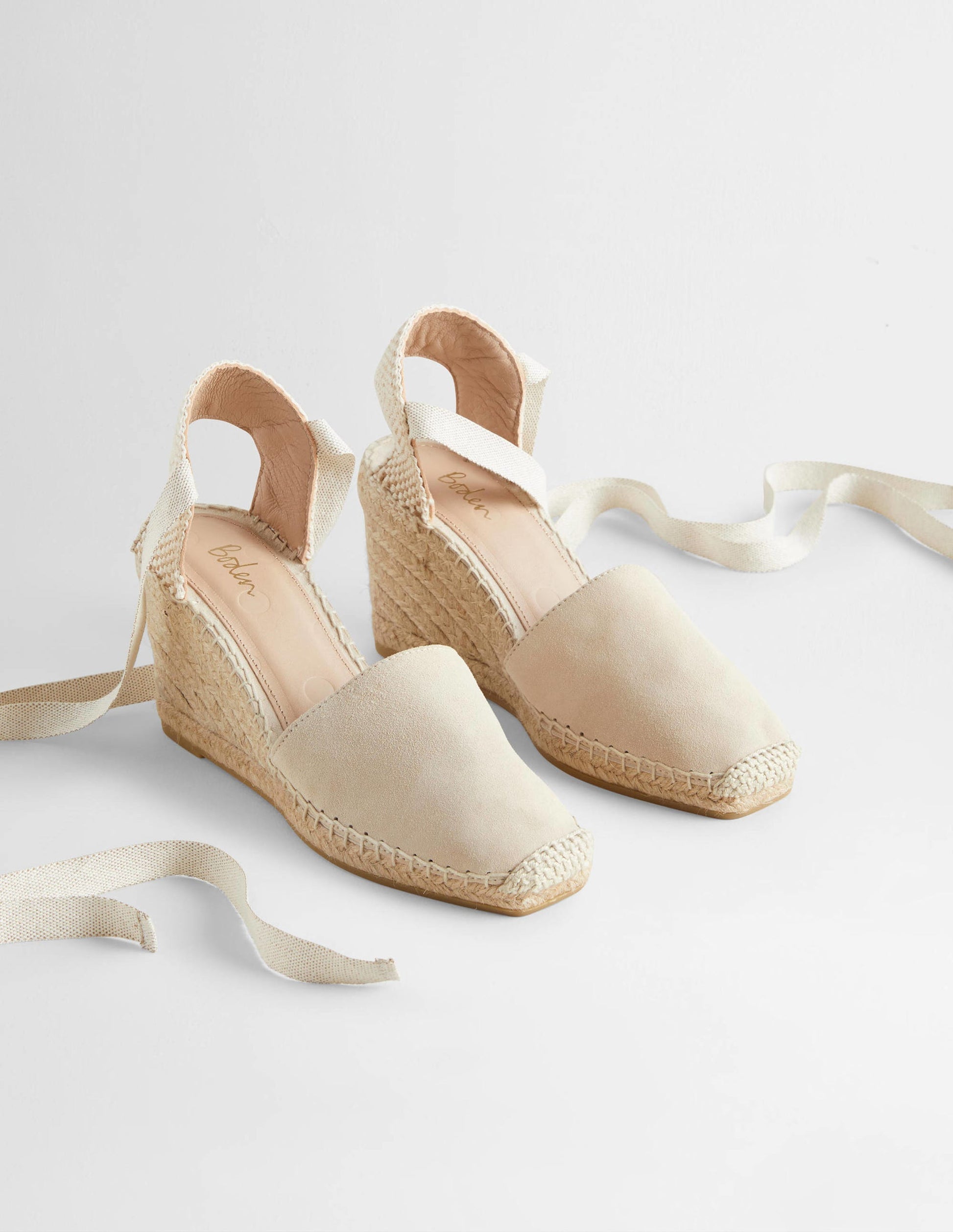 Espadrilles mit Keilabsatz und eckiger Zehenpartie-Hellbeige-2